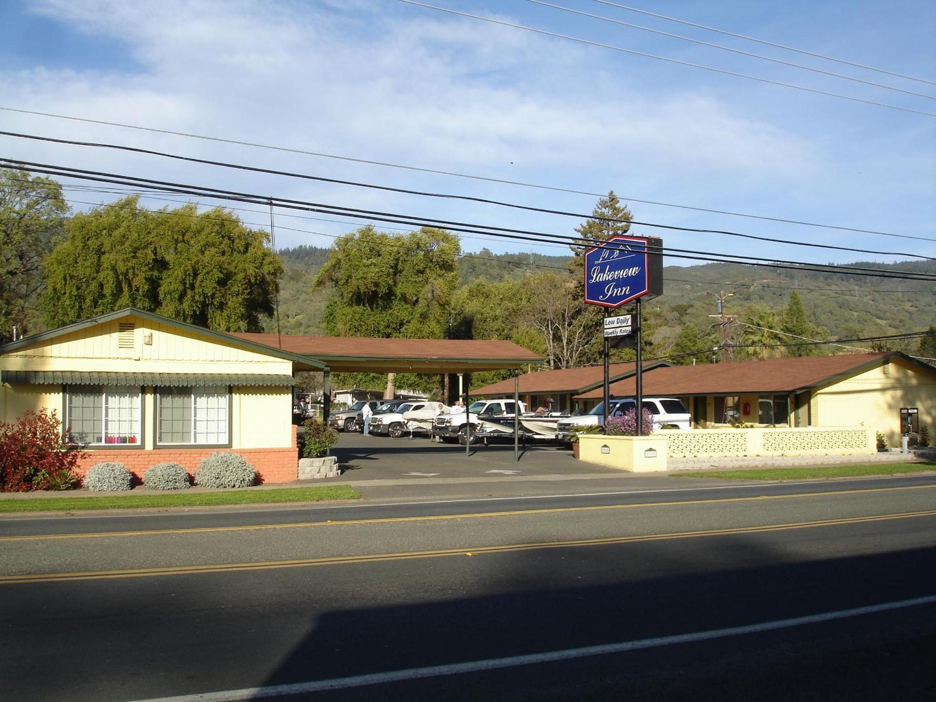 Lakeview Inn photo 3