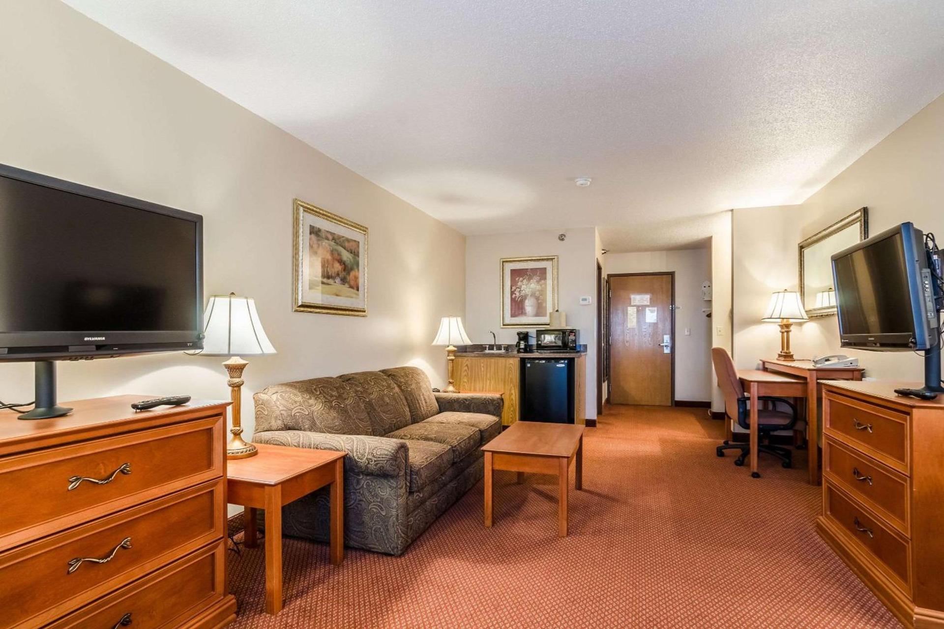 Quality Inn Alliance photo 35
