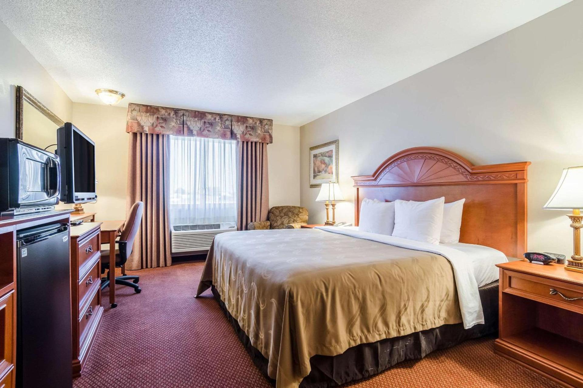 Quality Inn Alliance photo 36