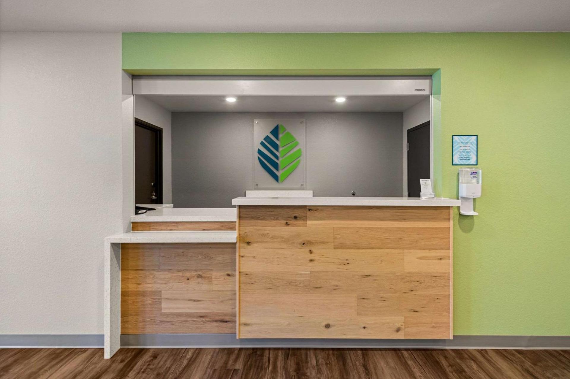 WoodSpring Suites Yorktown Newport News photo 6