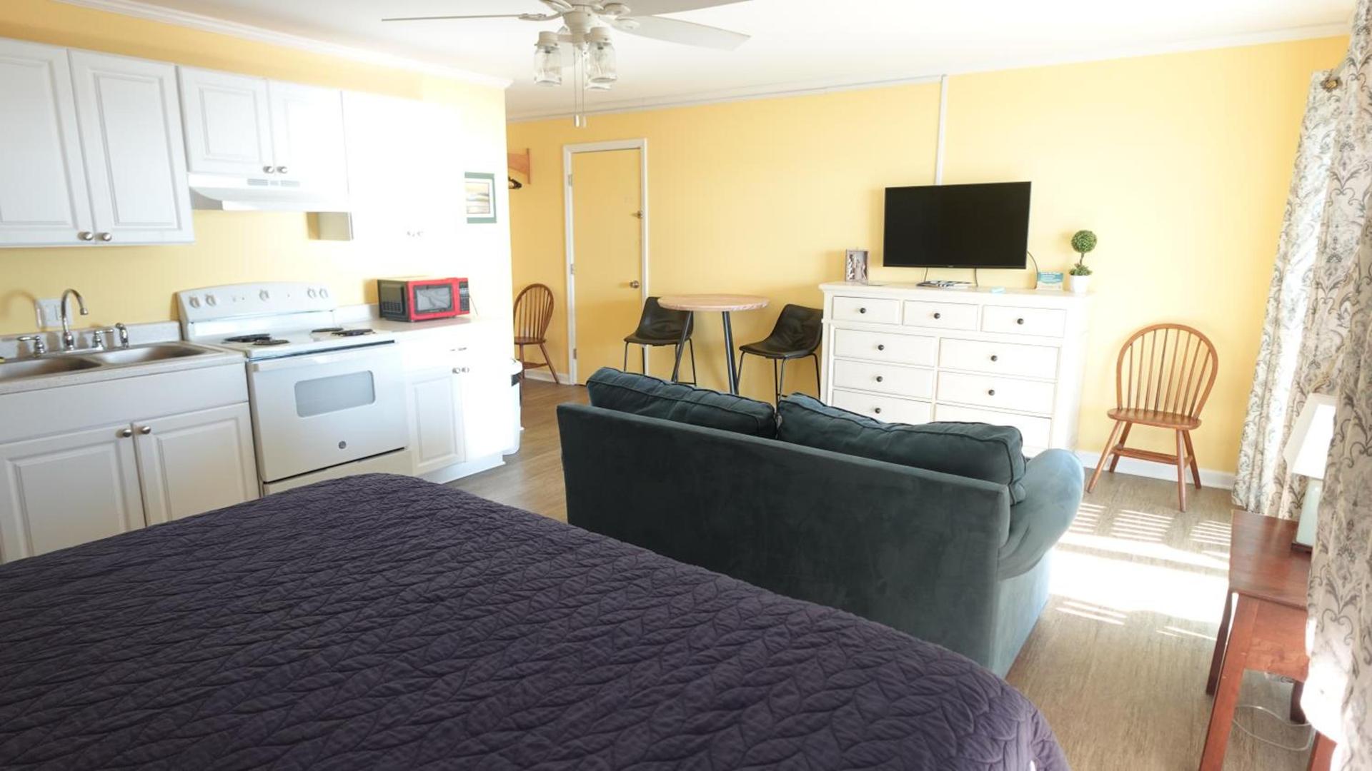 Sea Vista Motel photo 57