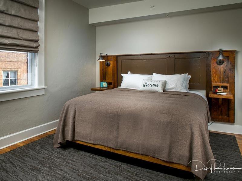Western Front Hotel photo 23