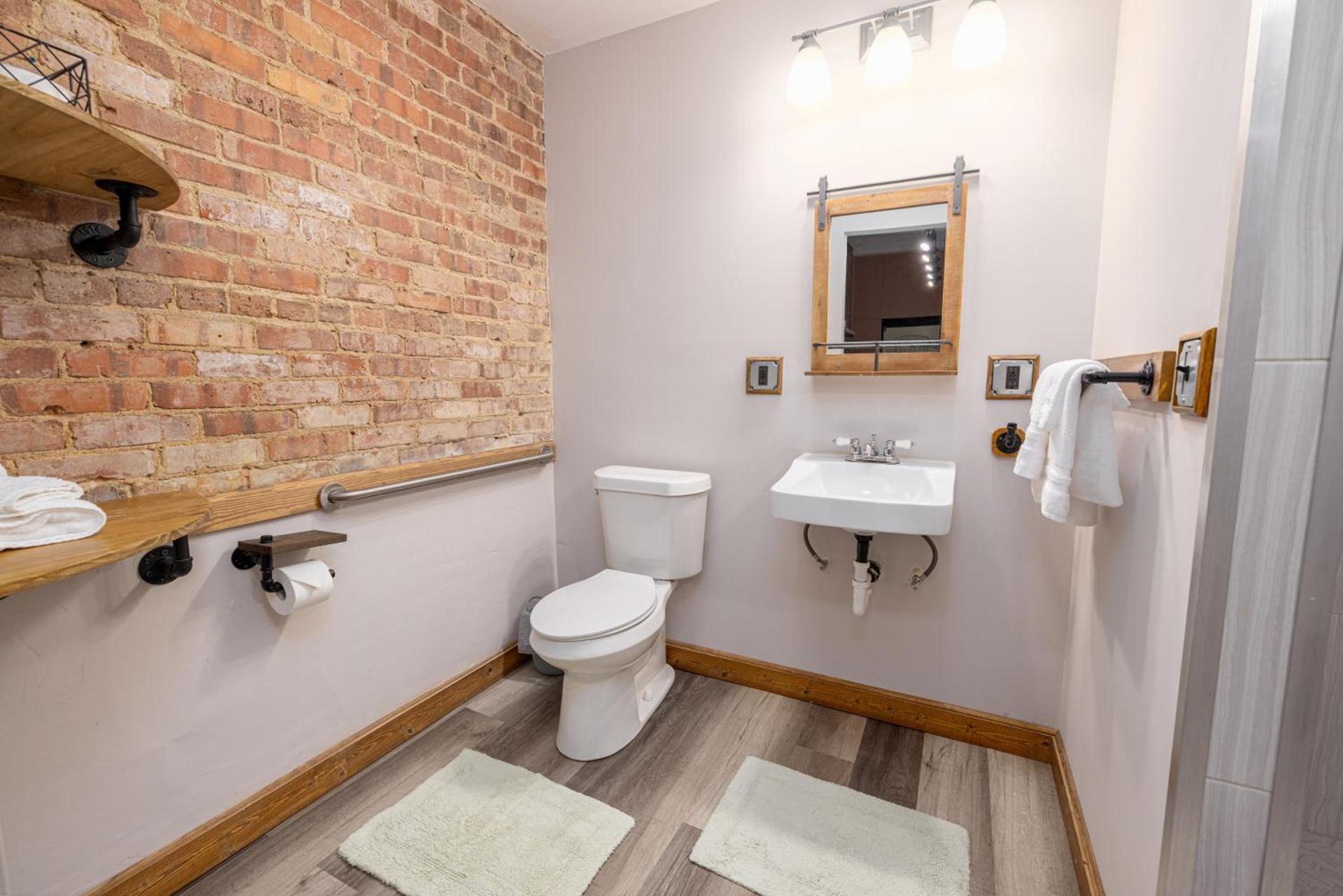 Hartwell Suites photo 23