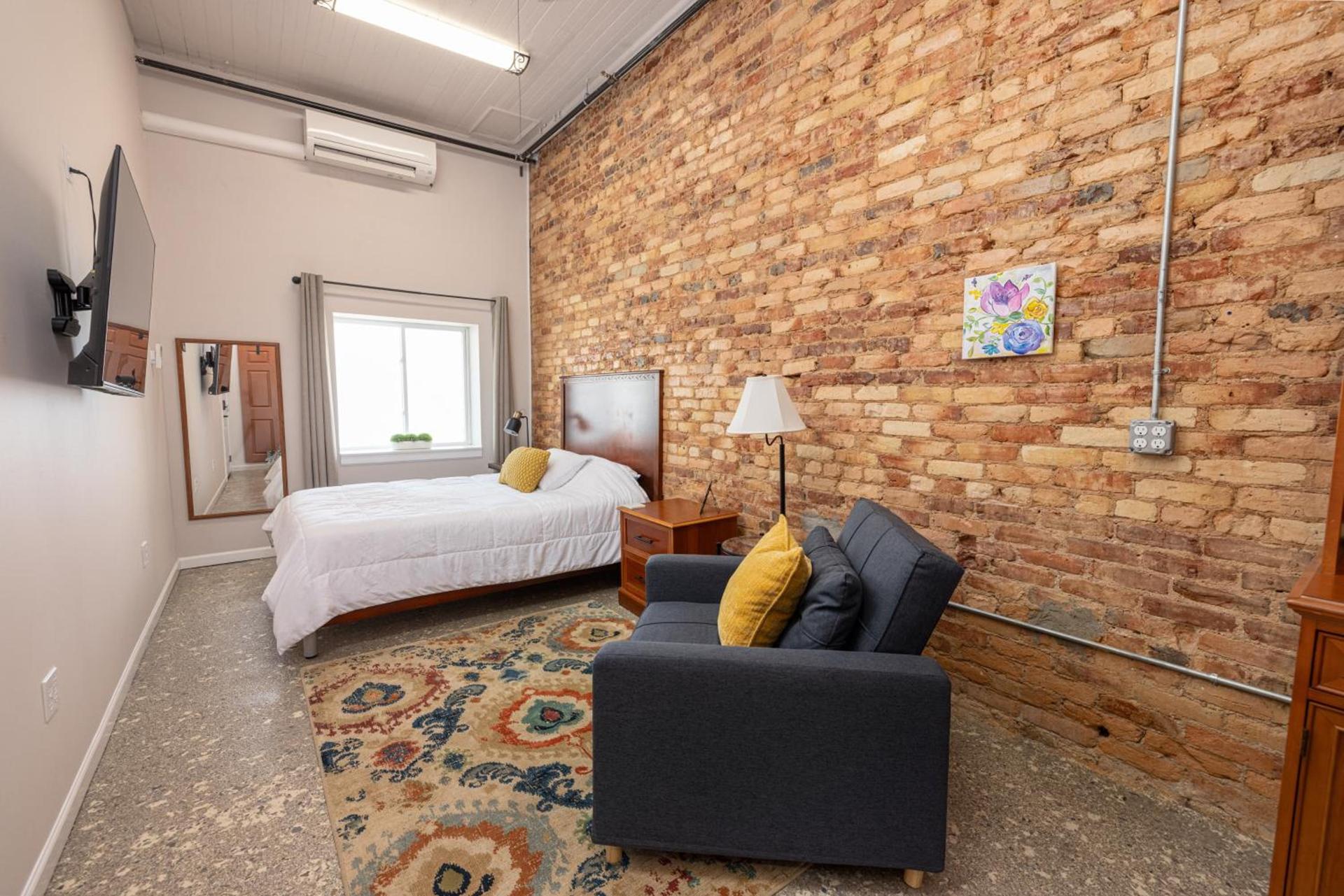 Hartwell Suites photo 17
