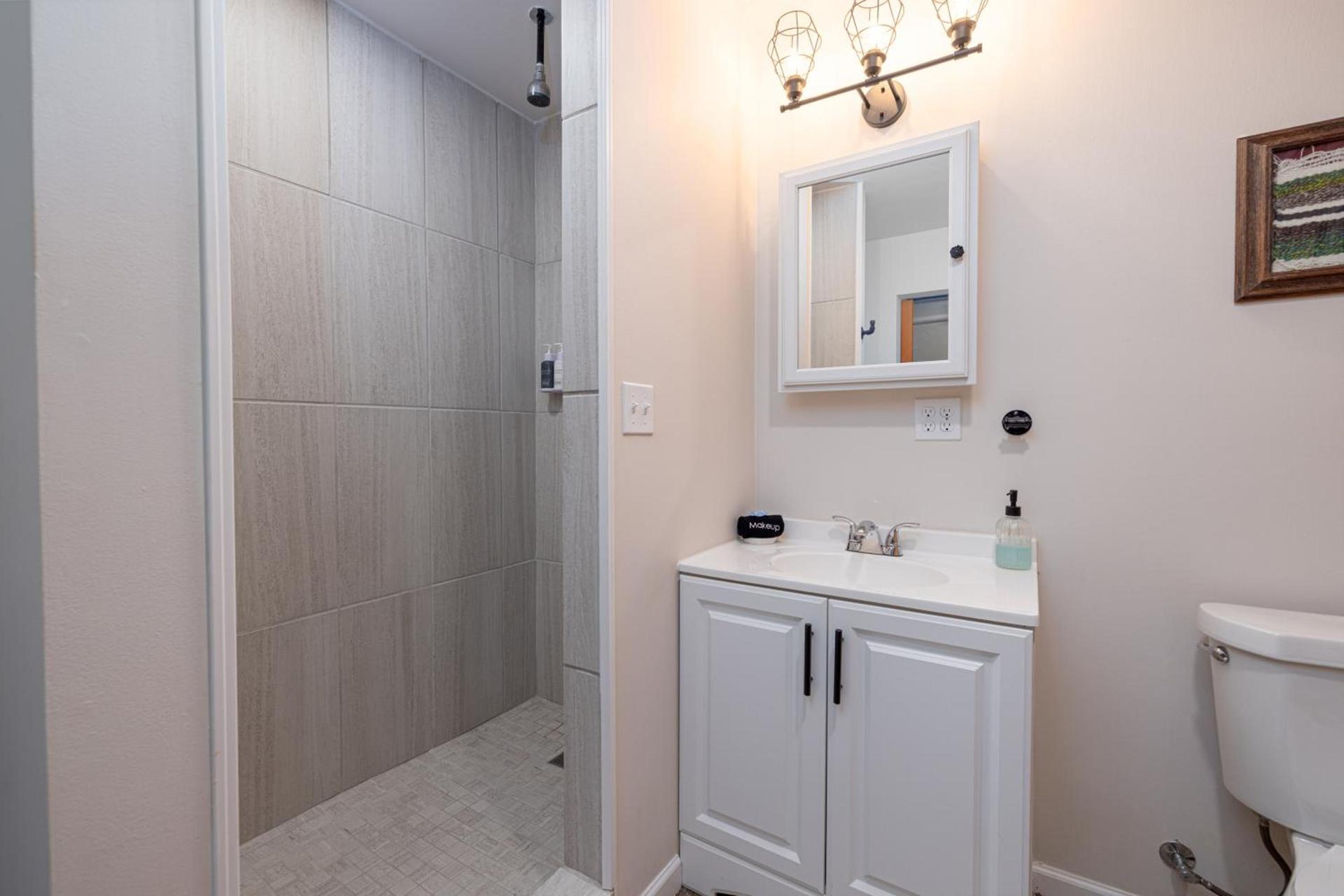 Hartwell Suites photo 25