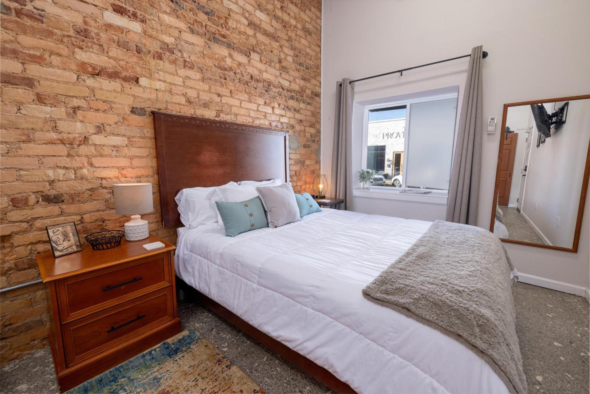 Hartwell Suites photo 56