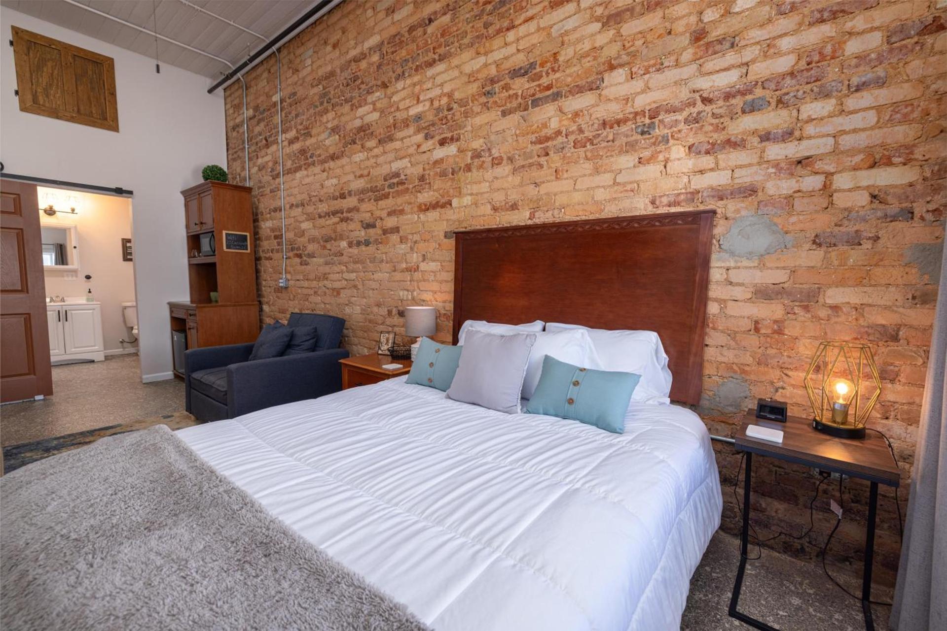 Hartwell Suites photo 68