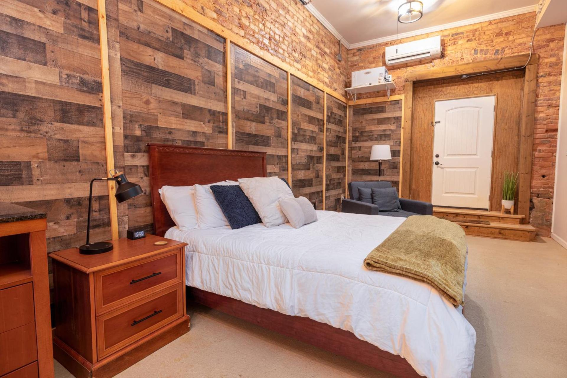 Hartwell Suites photo 7