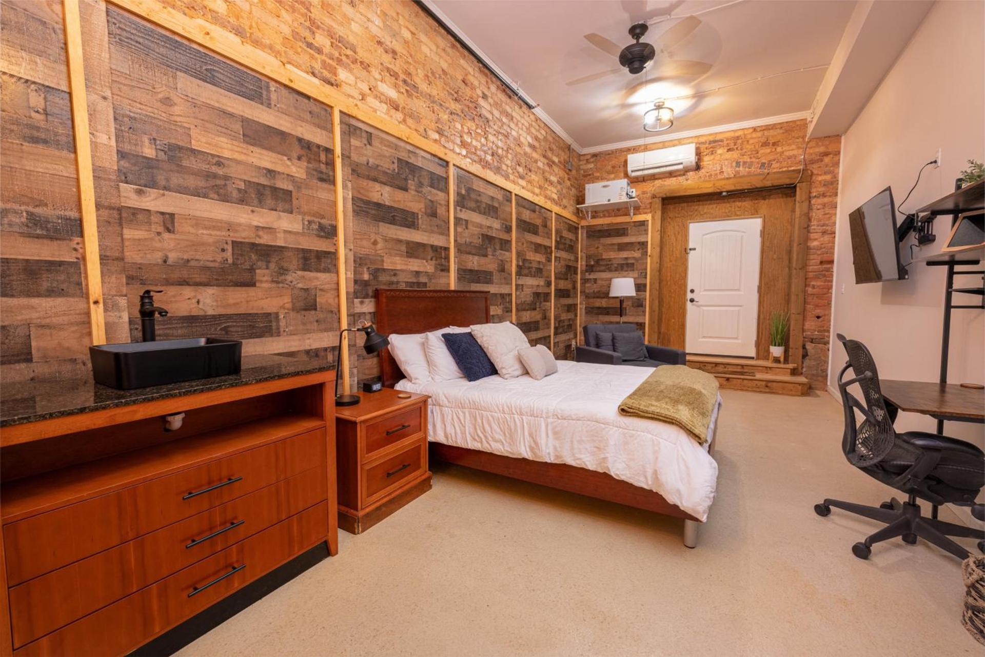 Hartwell Suites photo 15