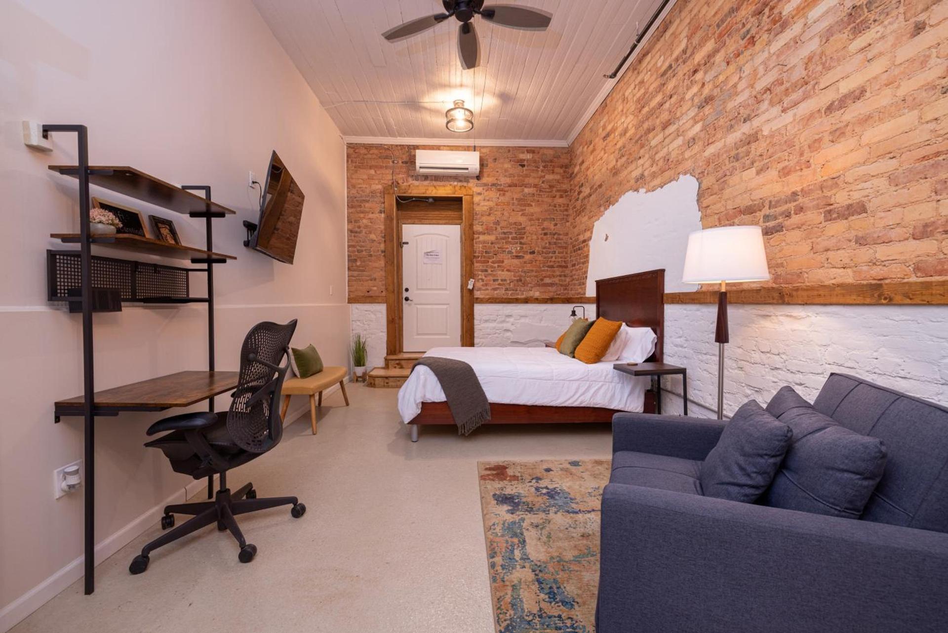 Hartwell Suites photo 32