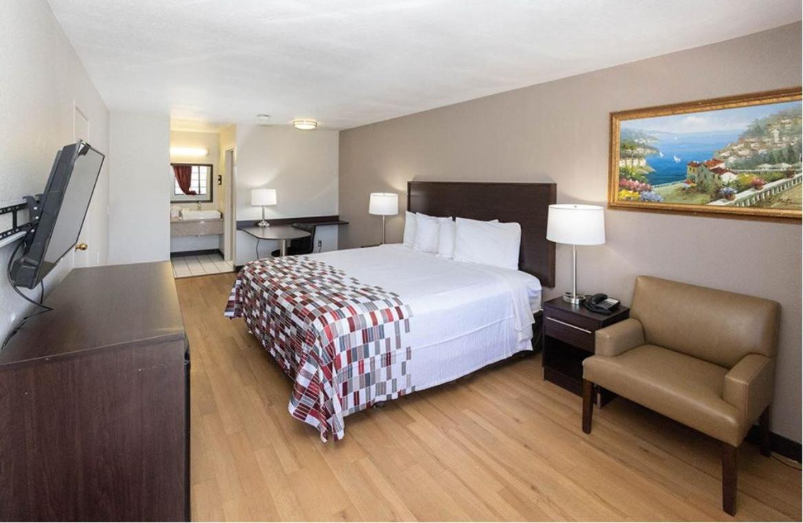 Red Roof Inn Lompoc photo 4