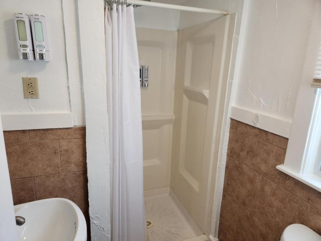 Jonathan Edwards Motel photo 38