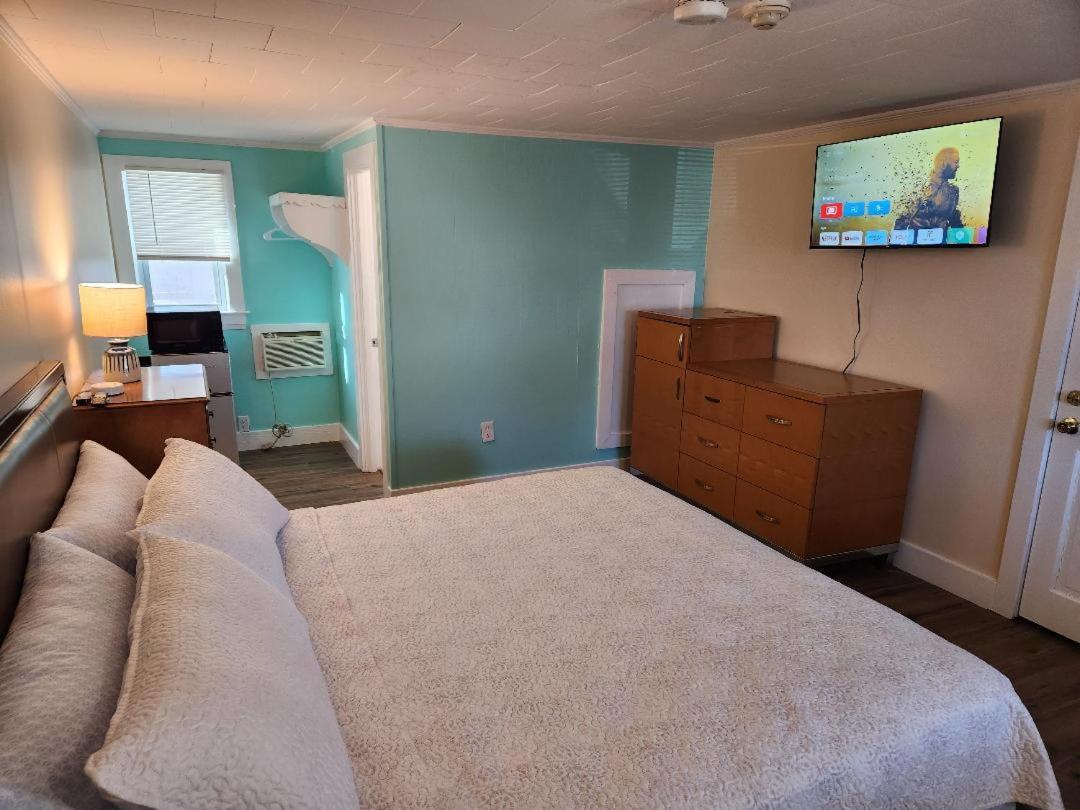 Jonathan Edwards Motel photo 42