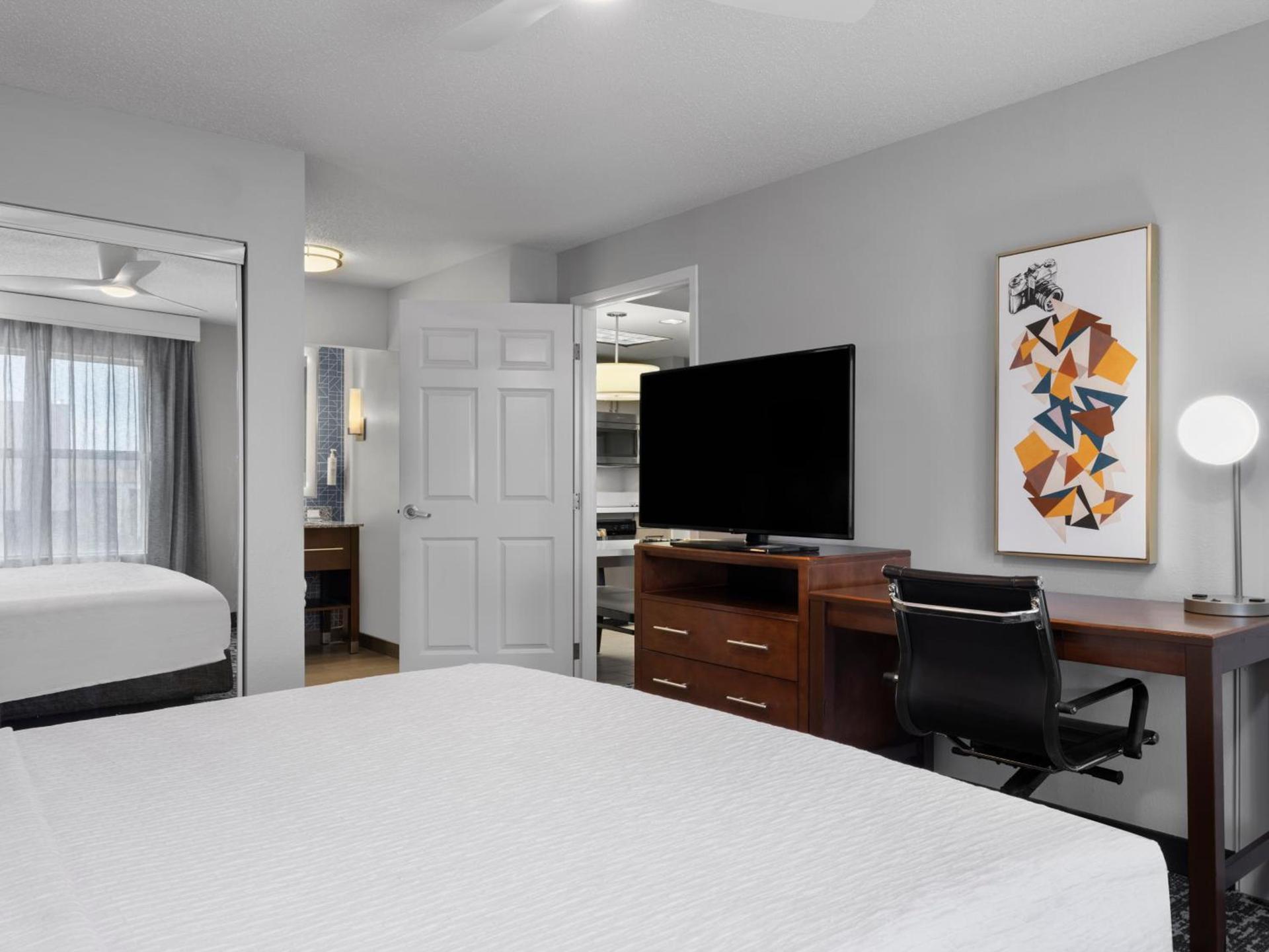 Homewood Suites Columbus - Airport photo 46