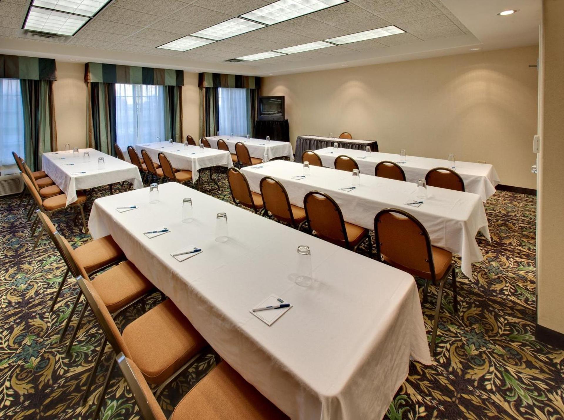 Staybridge Suites Rockford by IHG photo 45