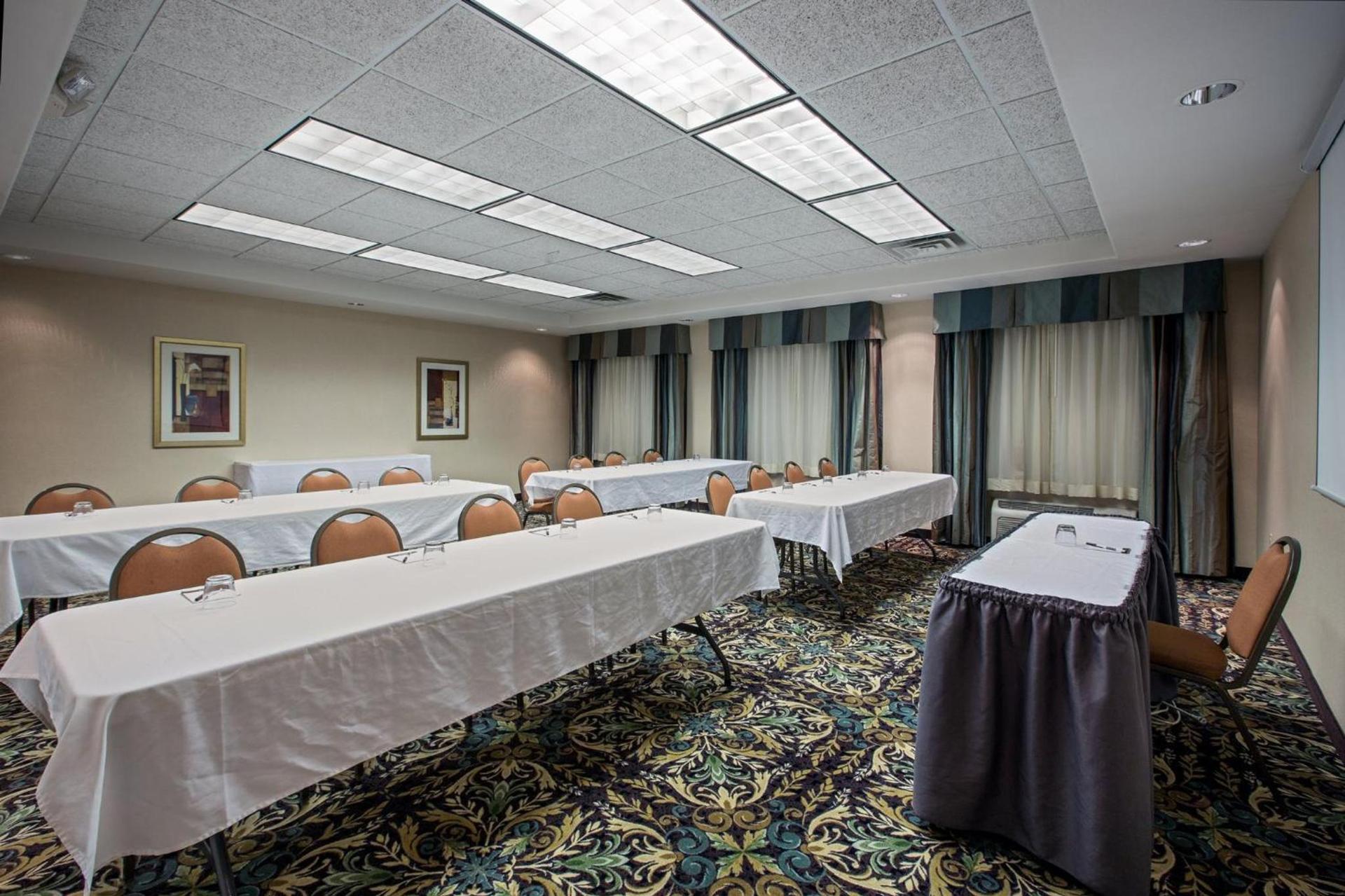 Staybridge Suites Rockford by IHG photo 32