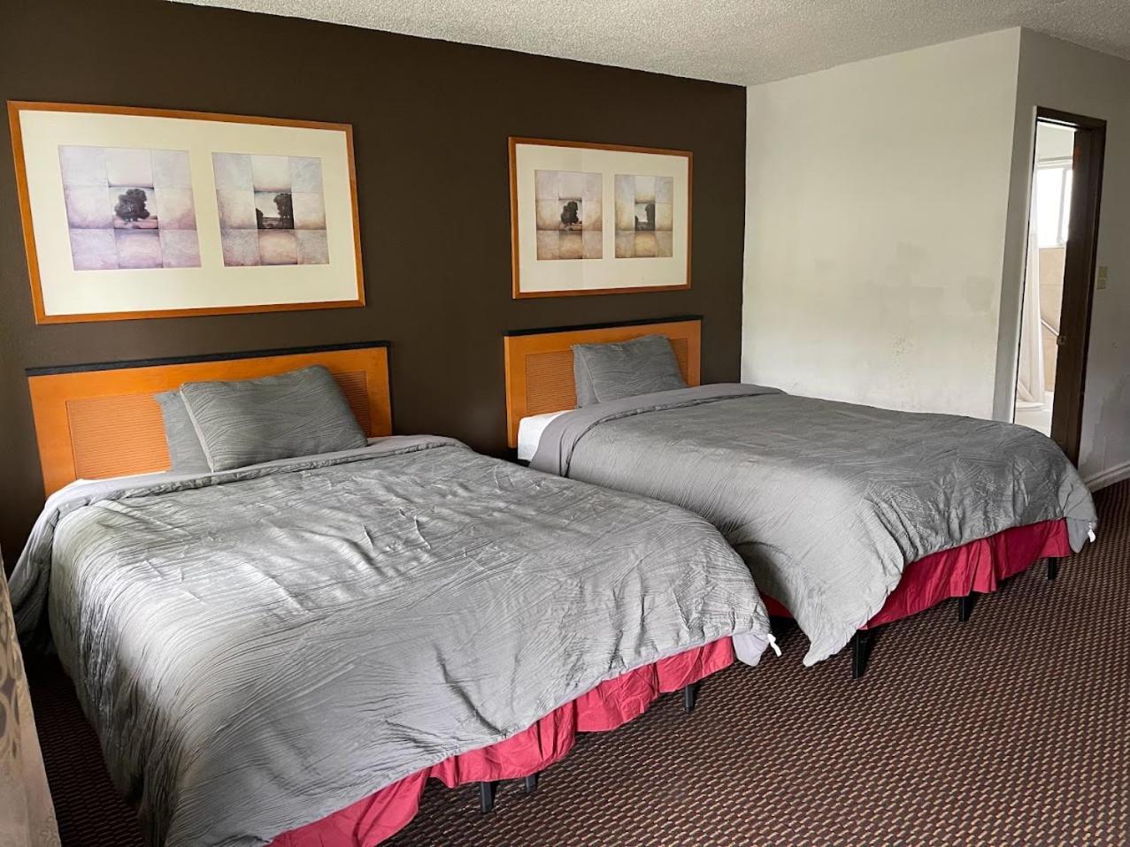 Royal A Motel photo 9