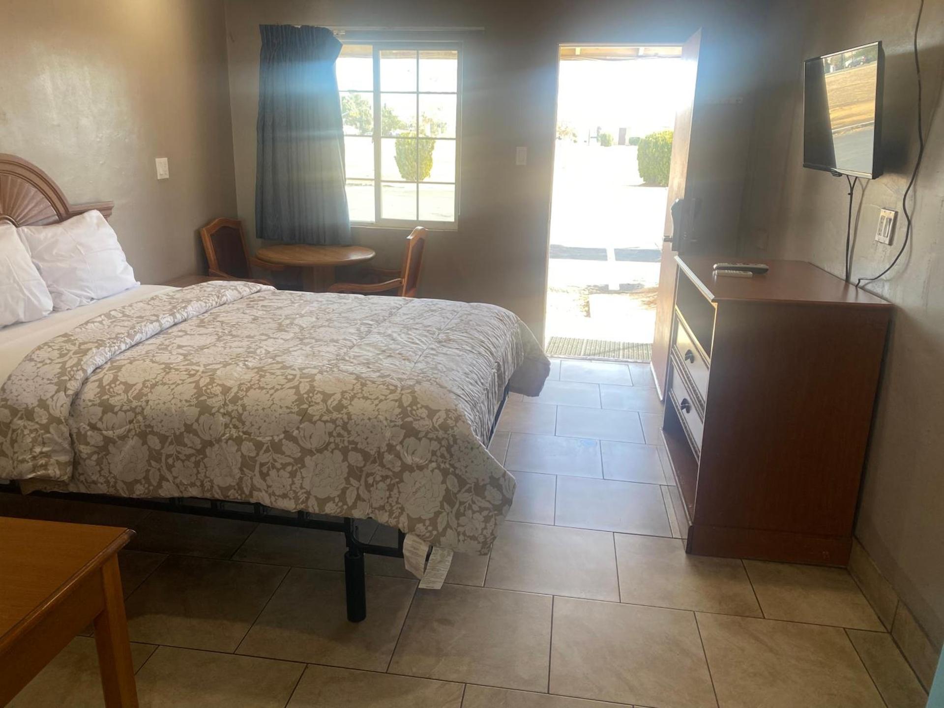 Apple Valley Motel photo 7