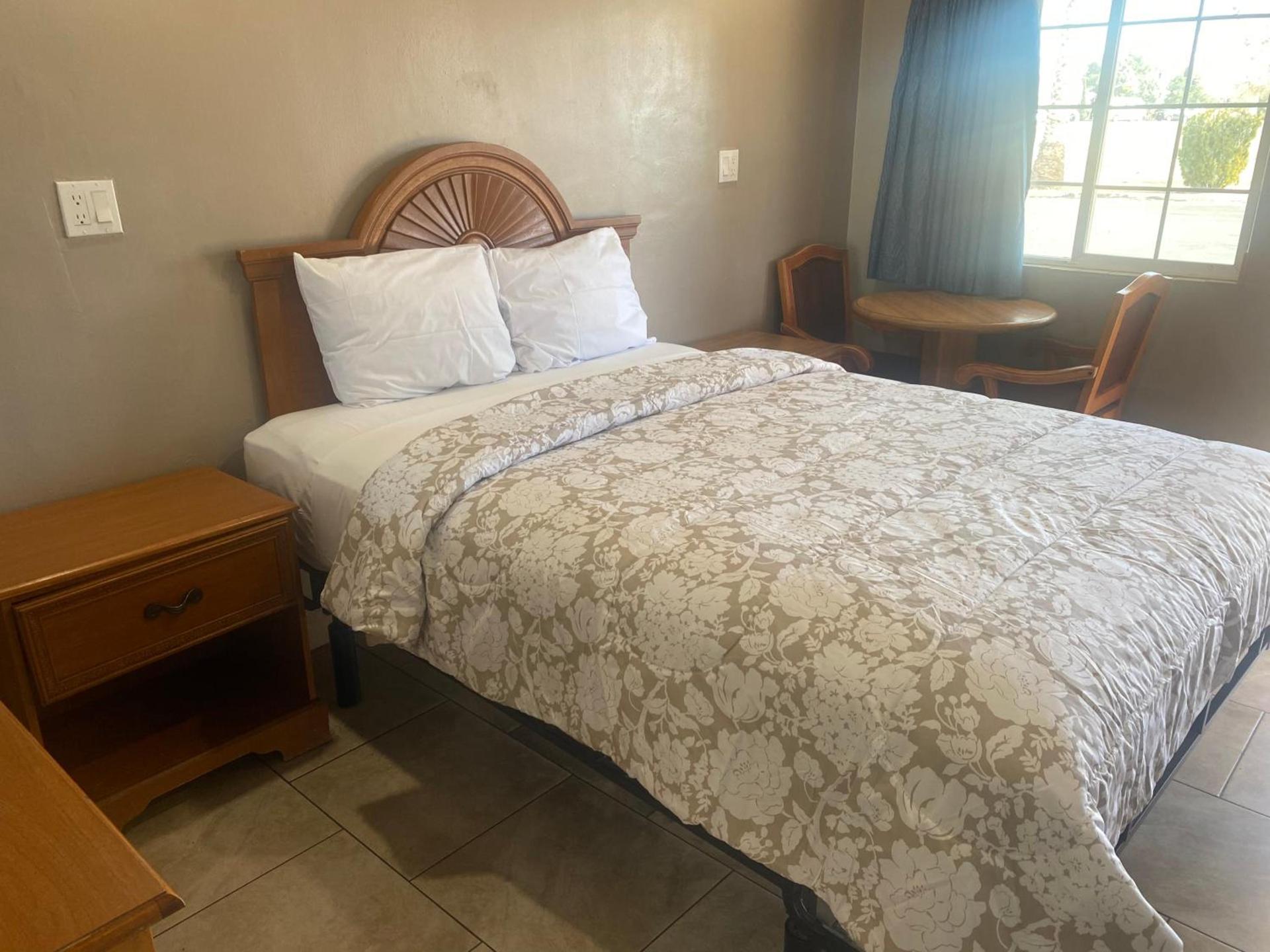 Apple Valley Motel photo 10