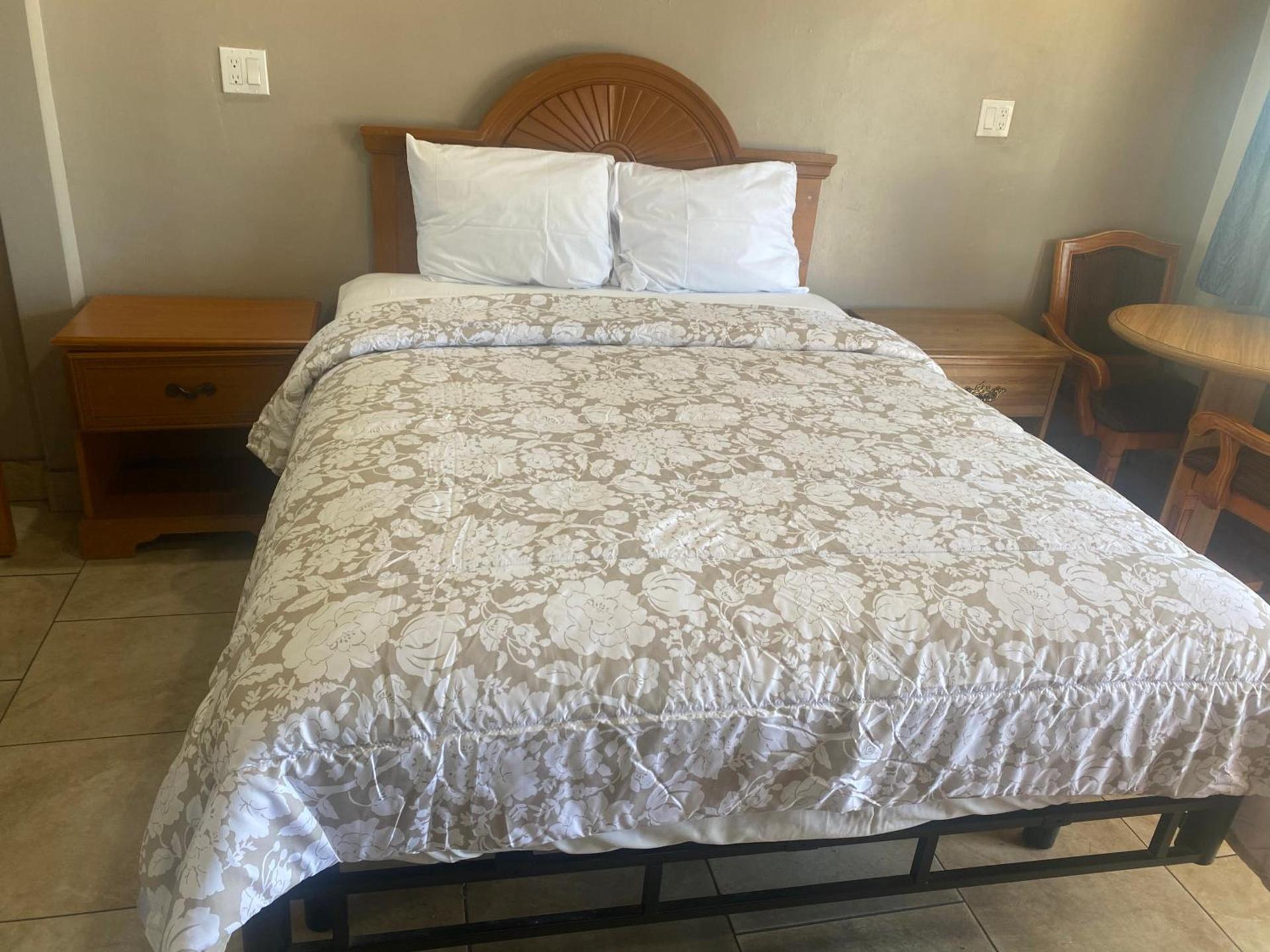 Apple Valley Motel photo 14