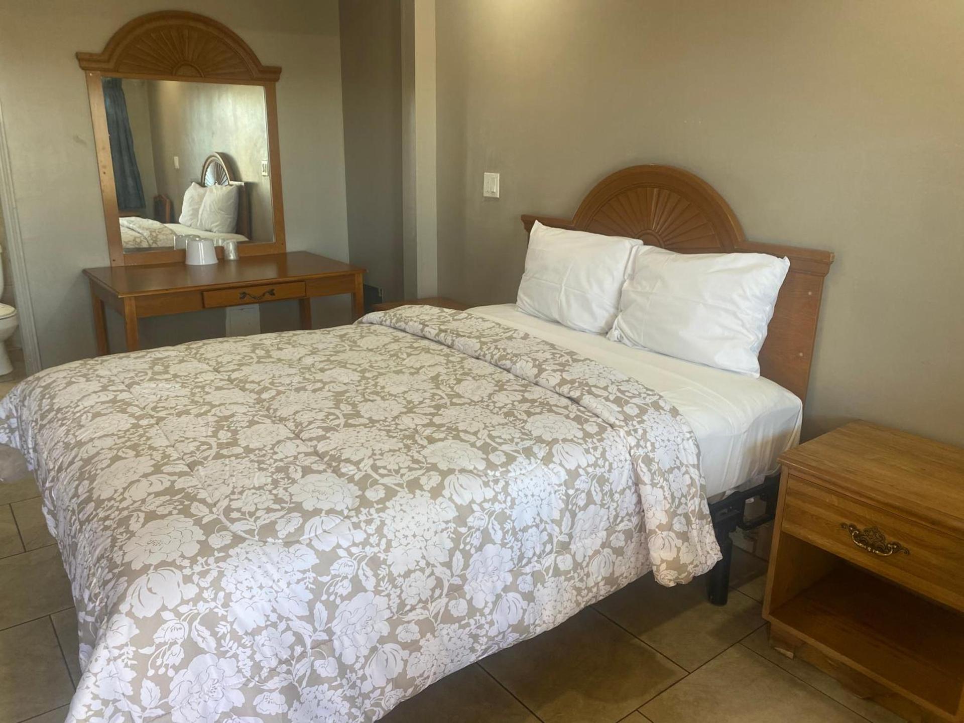 Apple Valley Motel photo 8