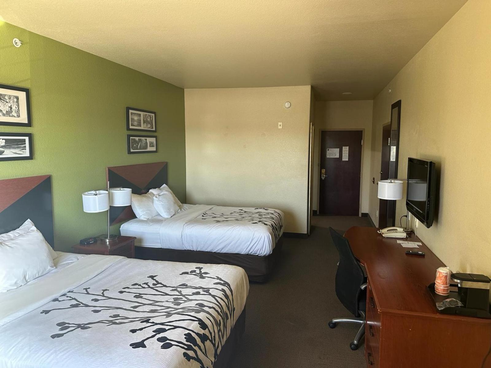 Sleep Inn & Suites at Six Flags photo 49