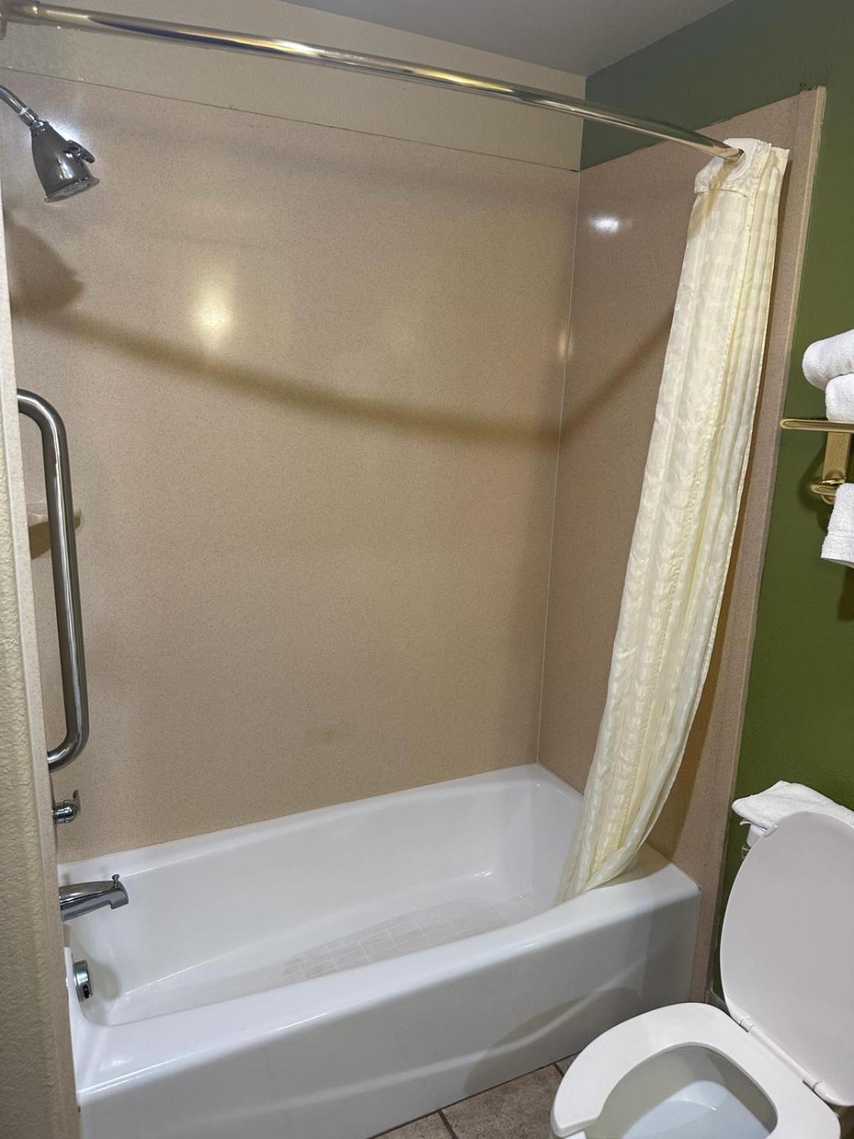 Sleep Inn & Suites at Six Flags photo 57