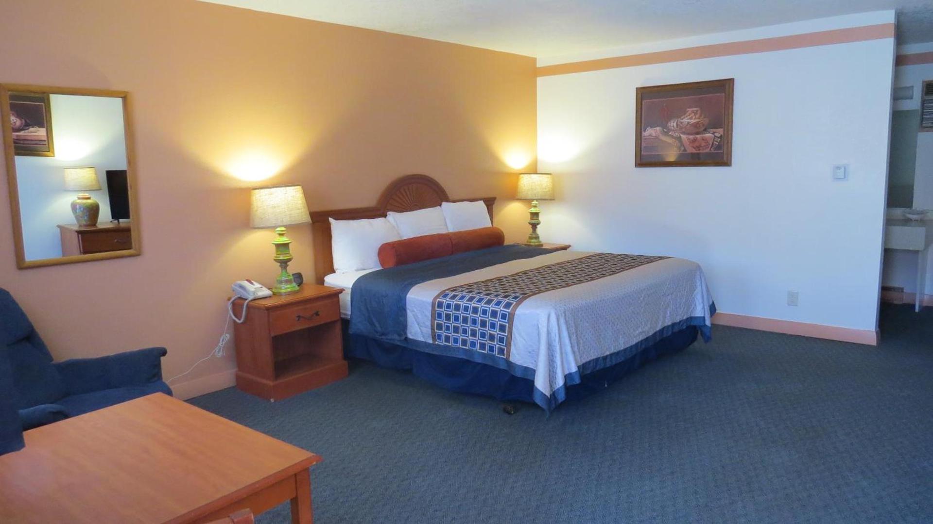 Casa Lemus Inn photo 85