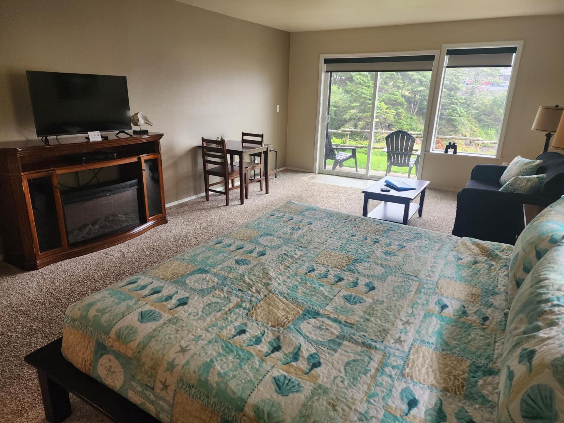 Inn at Arch Rock photo 25