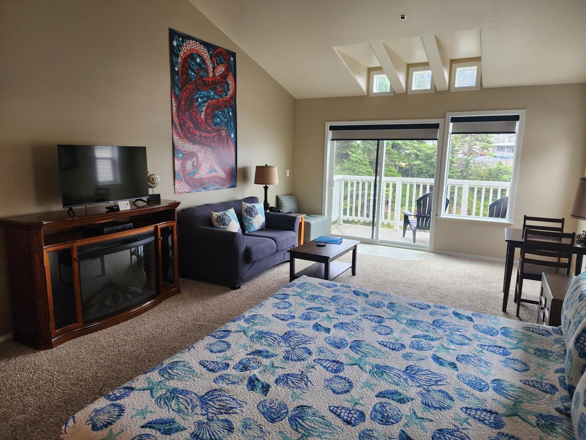 Inn at Arch Rock photo 27