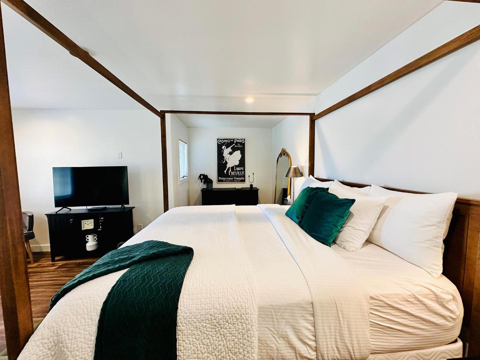 Bespoke Inn Flagstaff photo 85