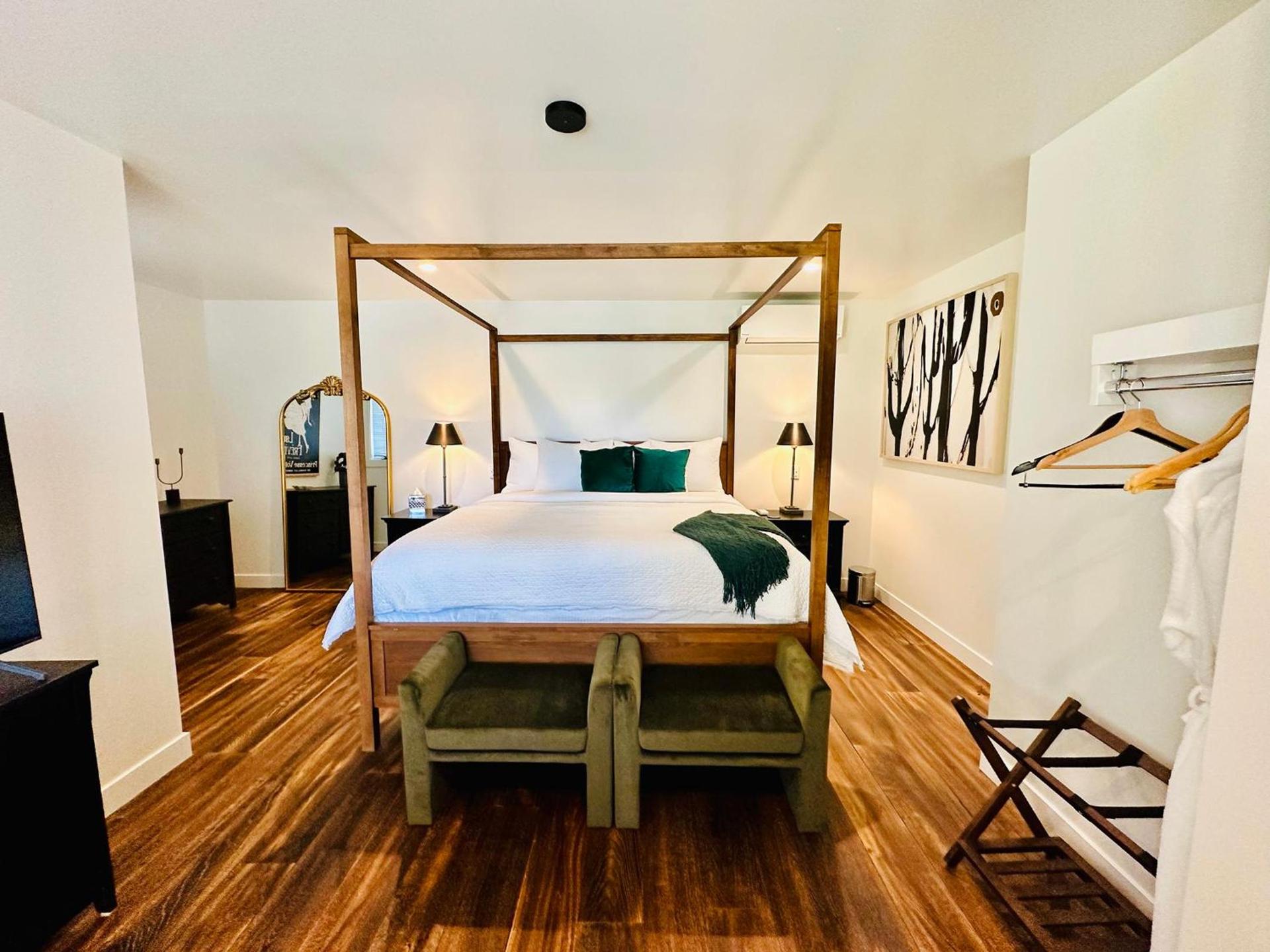 Bespoke Inn Flagstaff photo 92
