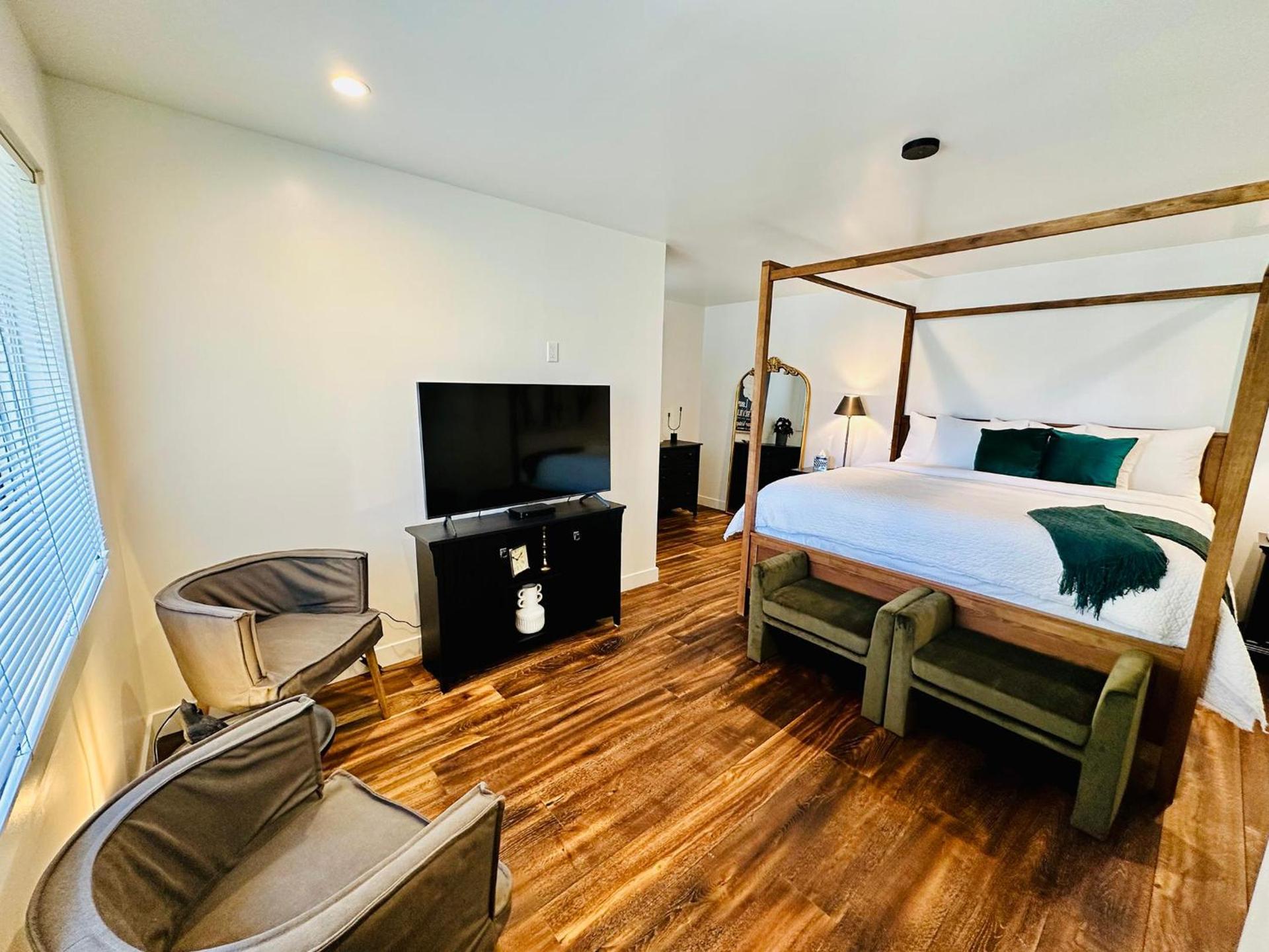 Bespoke Inn Flagstaff photo 97