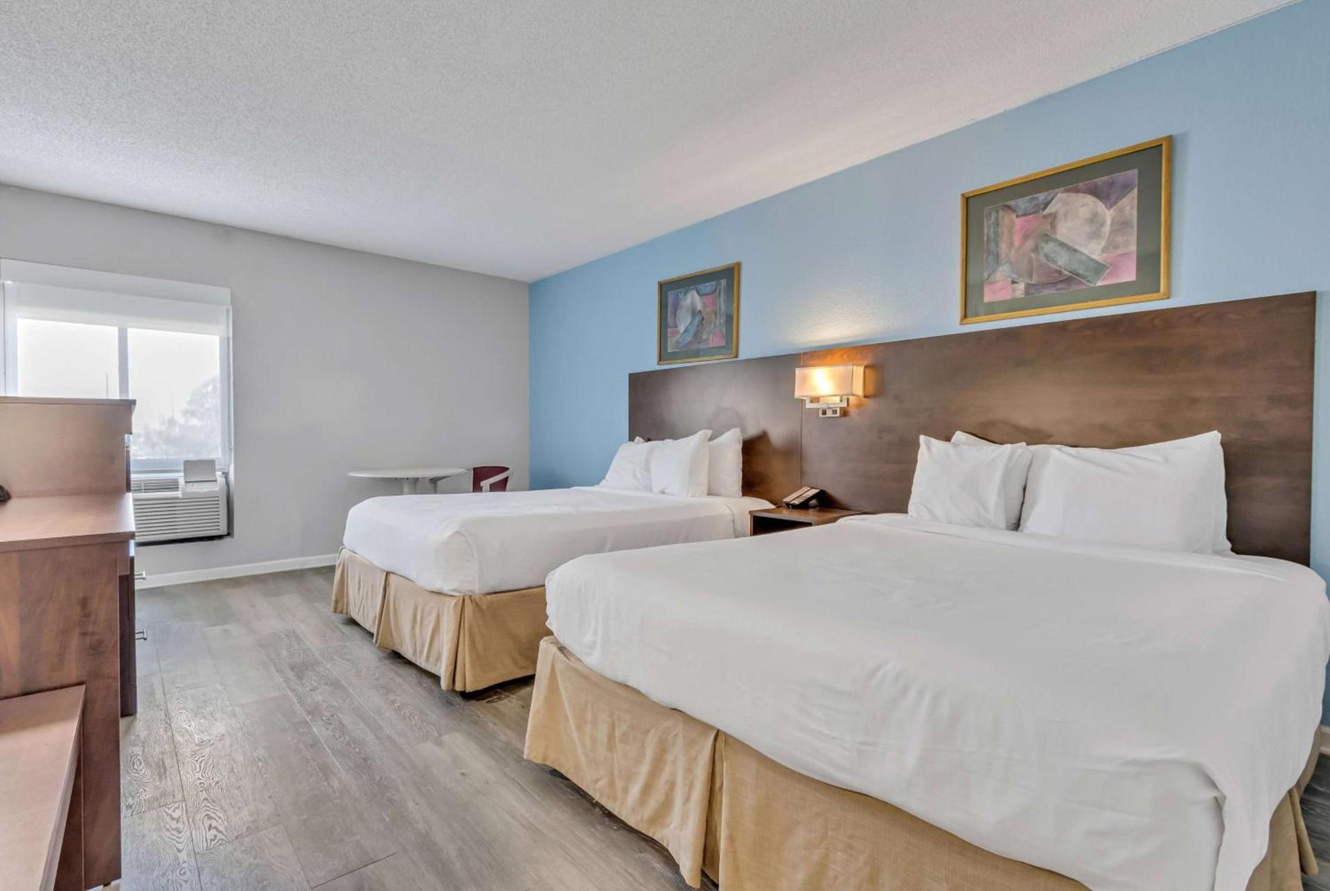 Baymont by Wyndham N Myrtle Beach - Park & Sports Complex Area photo 18