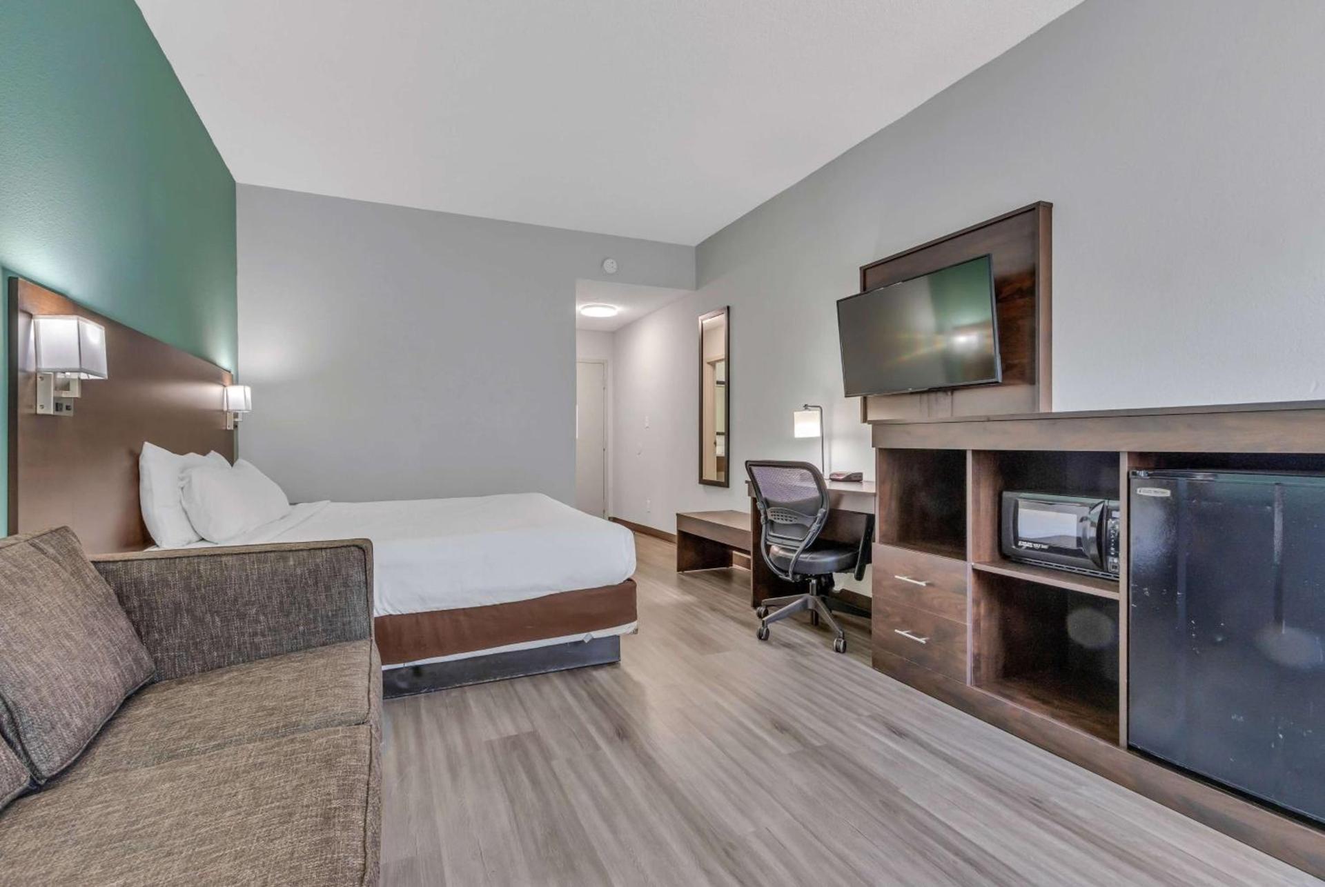 Baymont by Wyndham N Myrtle Beach - Park & Sports Complex Area photo 26