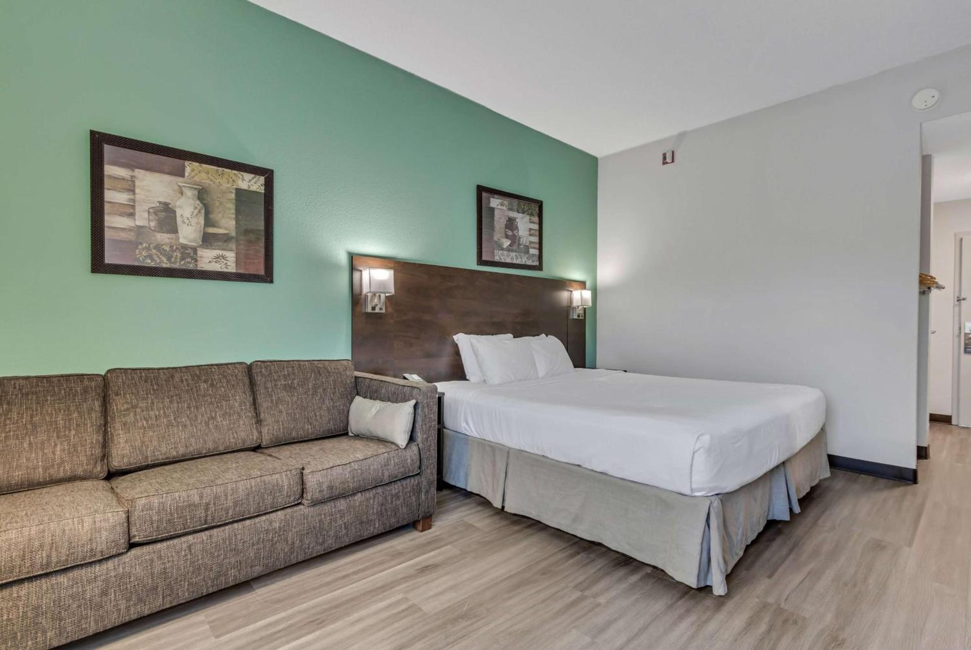 Baymont by Wyndham N Myrtle Beach - Park & Sports Complex Area photo 24