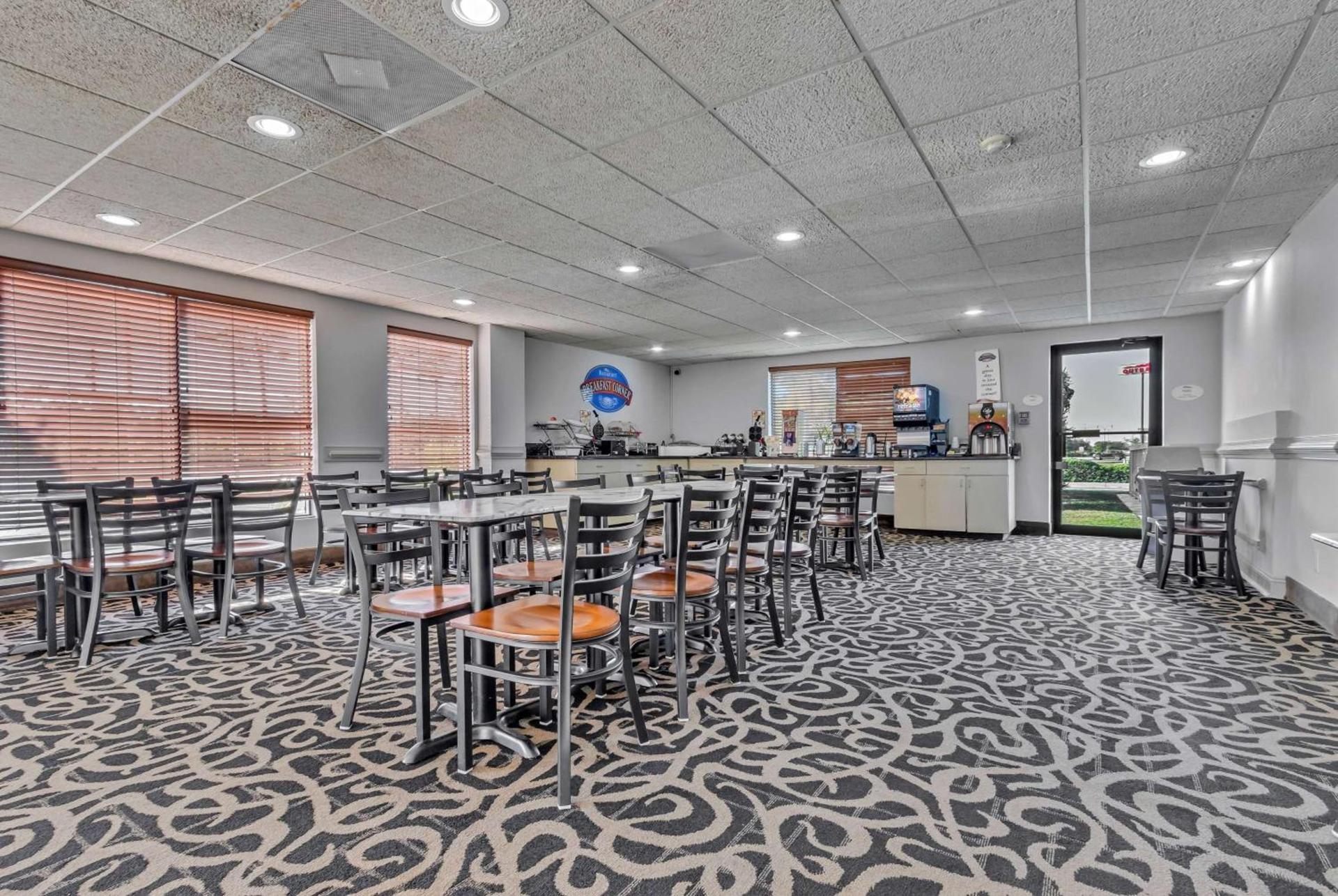 Baymont by Wyndham N Myrtle Beach - Park & Sports Complex Area photo 48