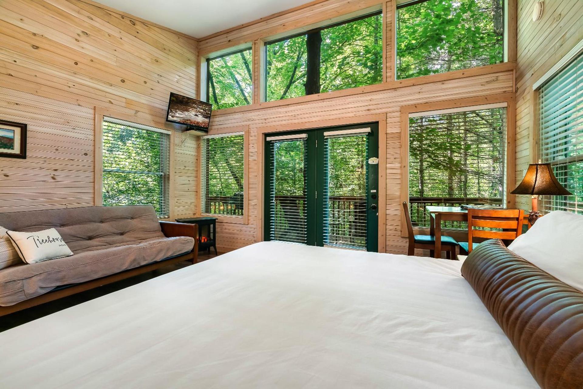 Rivers Edge Treehouses photo 33