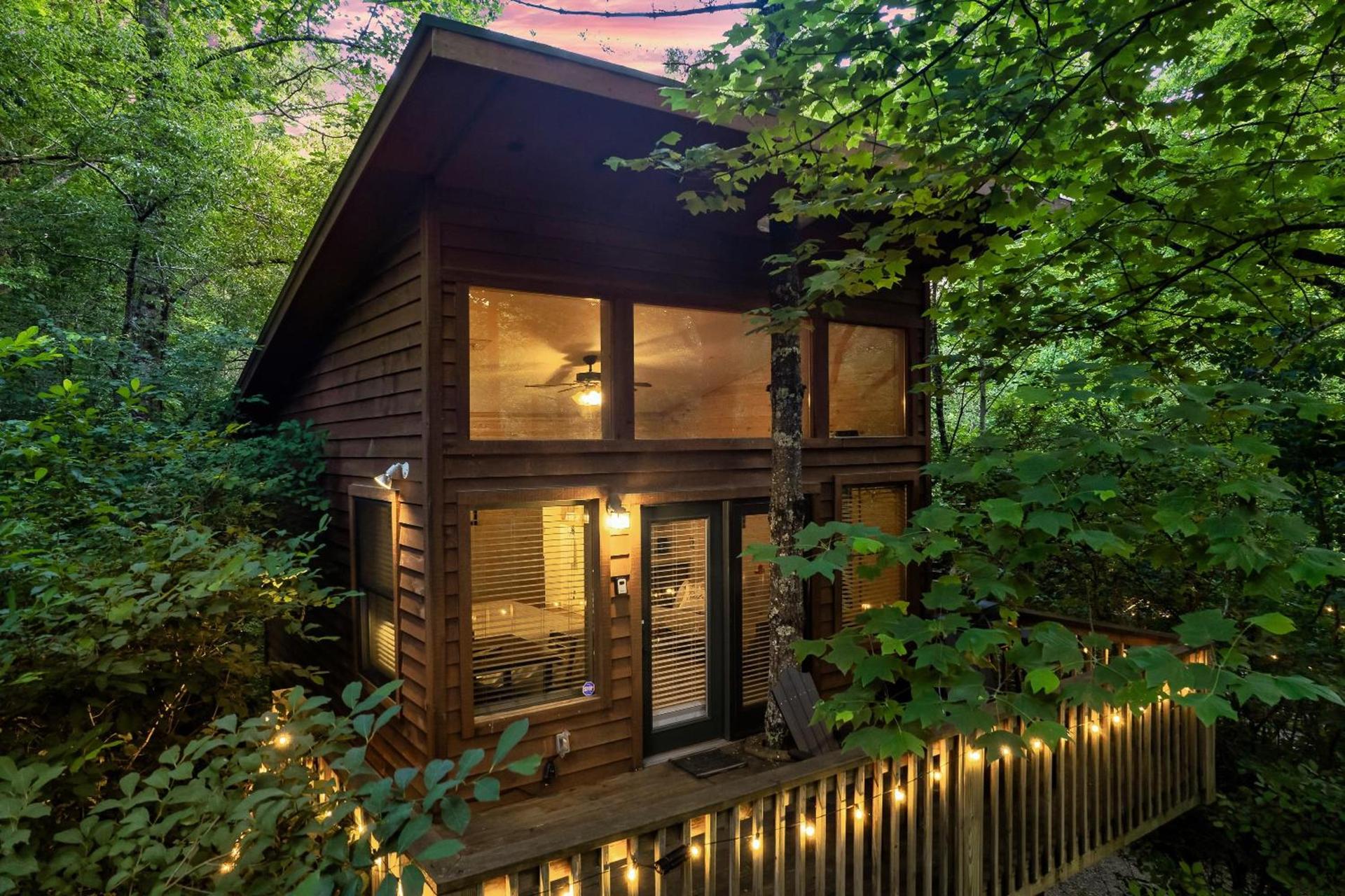 Rivers Edge Treehouses photo 42