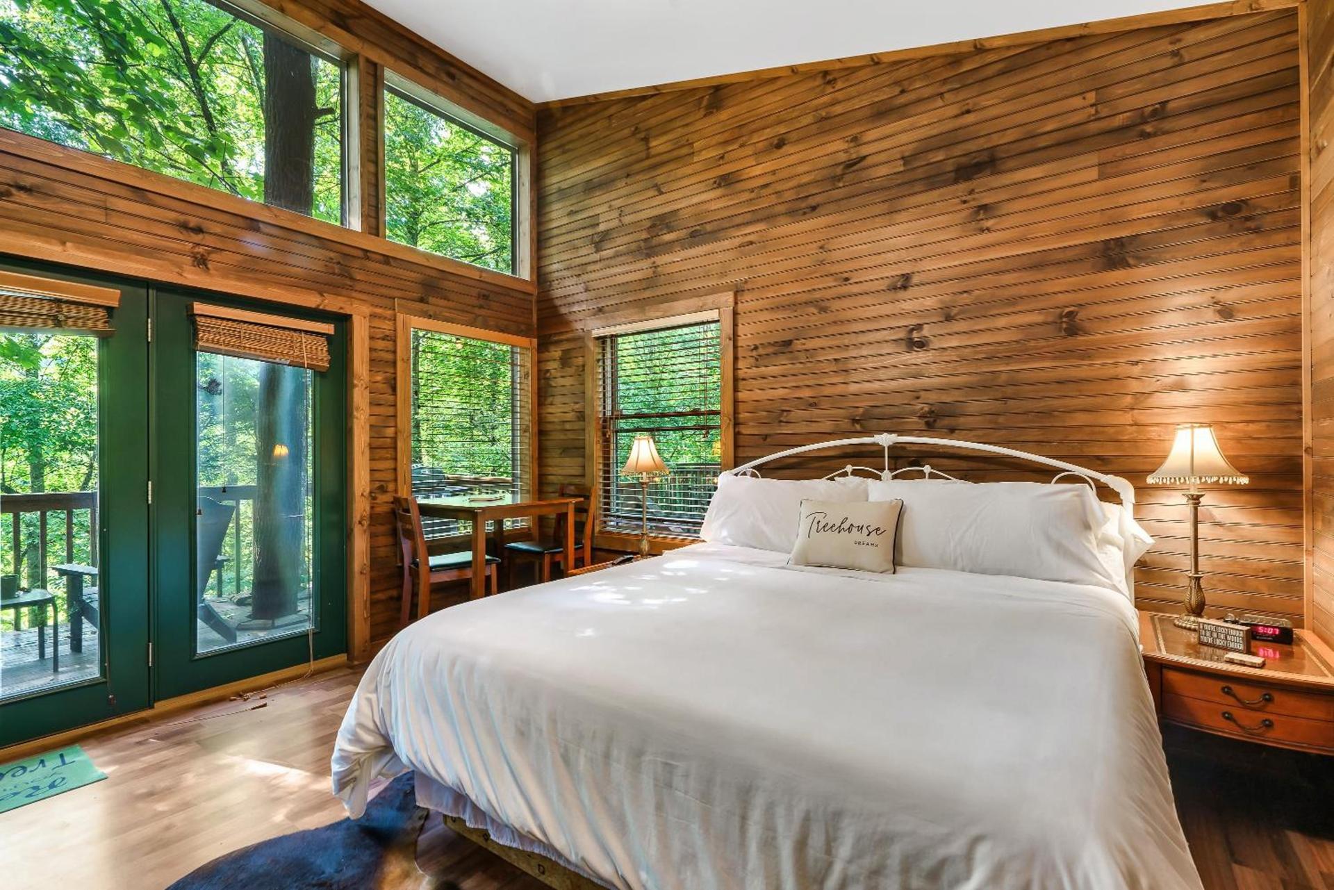 Rivers Edge Treehouses photo 85