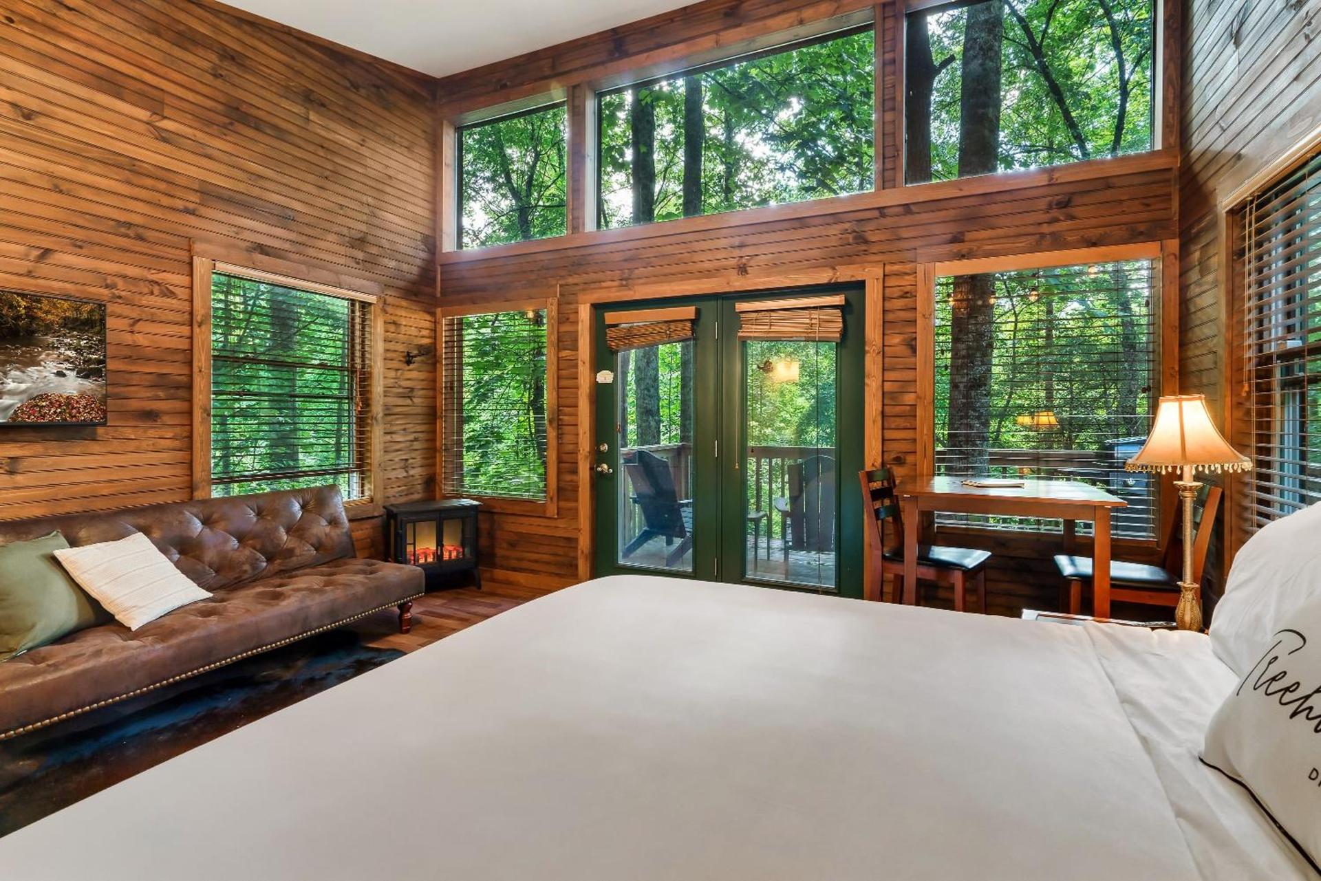 Rivers Edge Treehouses photo 78