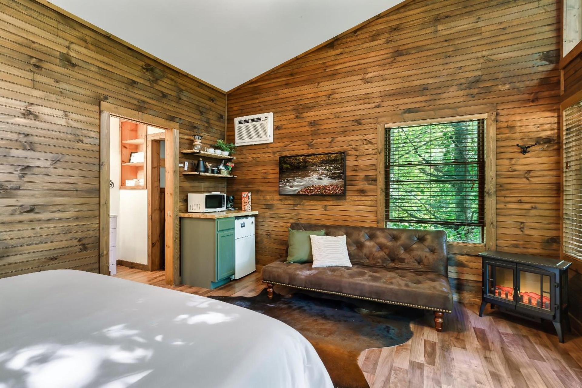 Rivers Edge Treehouses photo 87