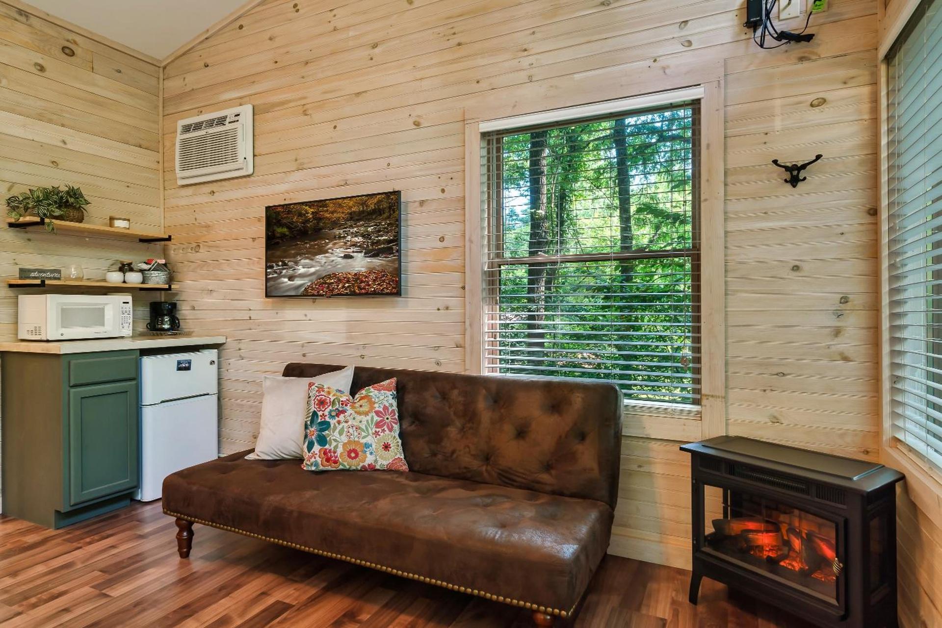 Rivers Edge Treehouses photo 46