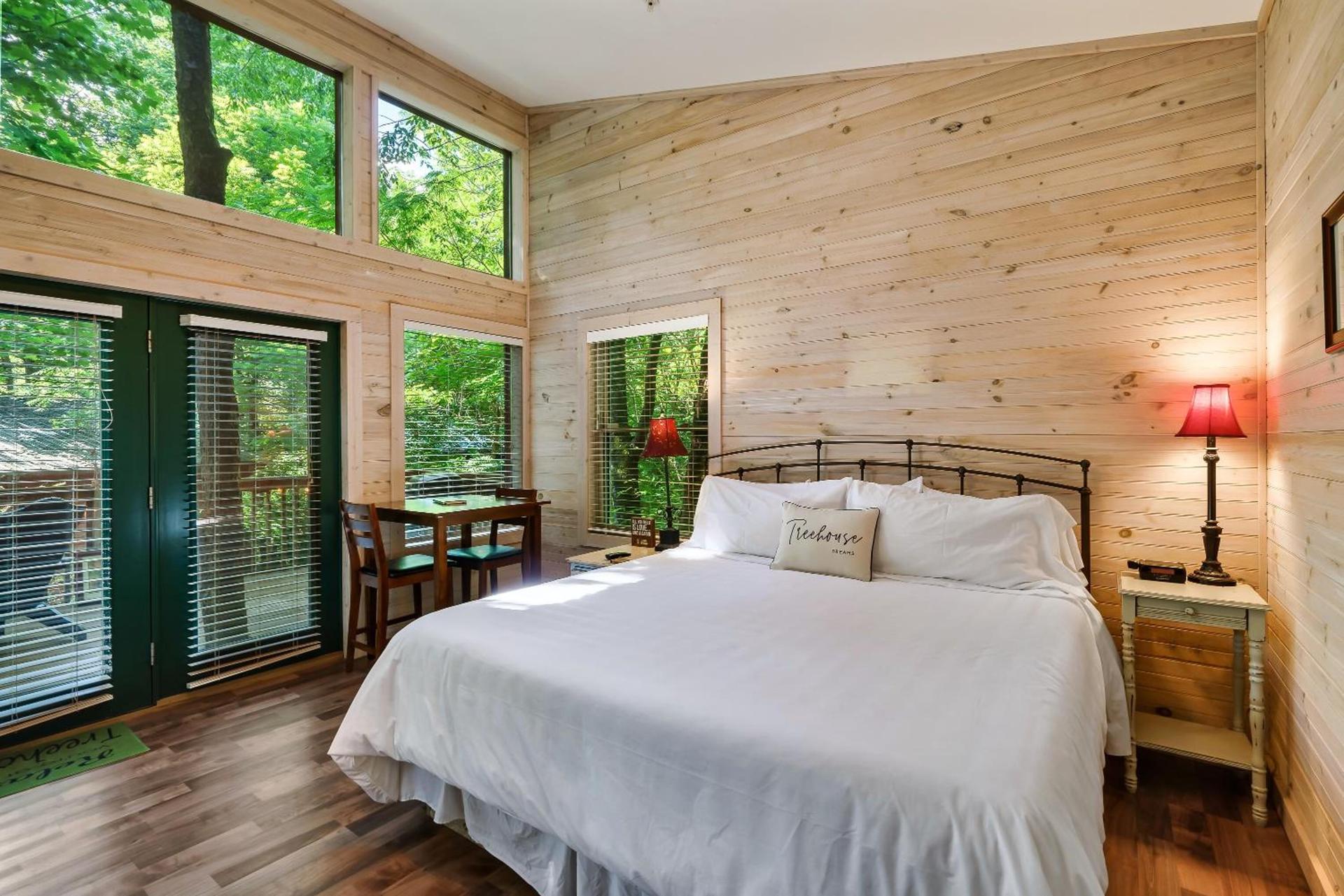 Rivers Edge Treehouses photo 45
