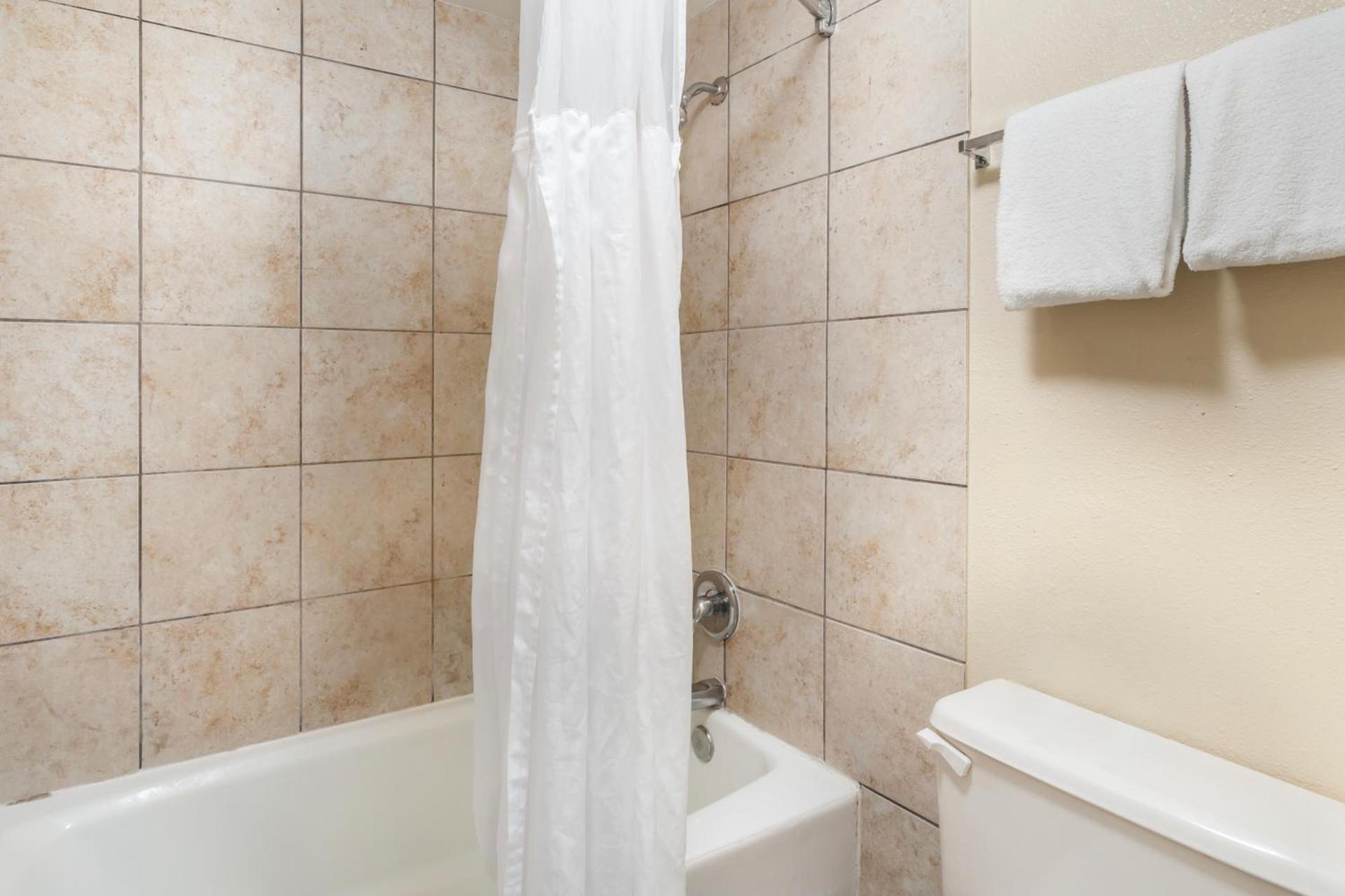 Suburban Studios International Drive photo 20