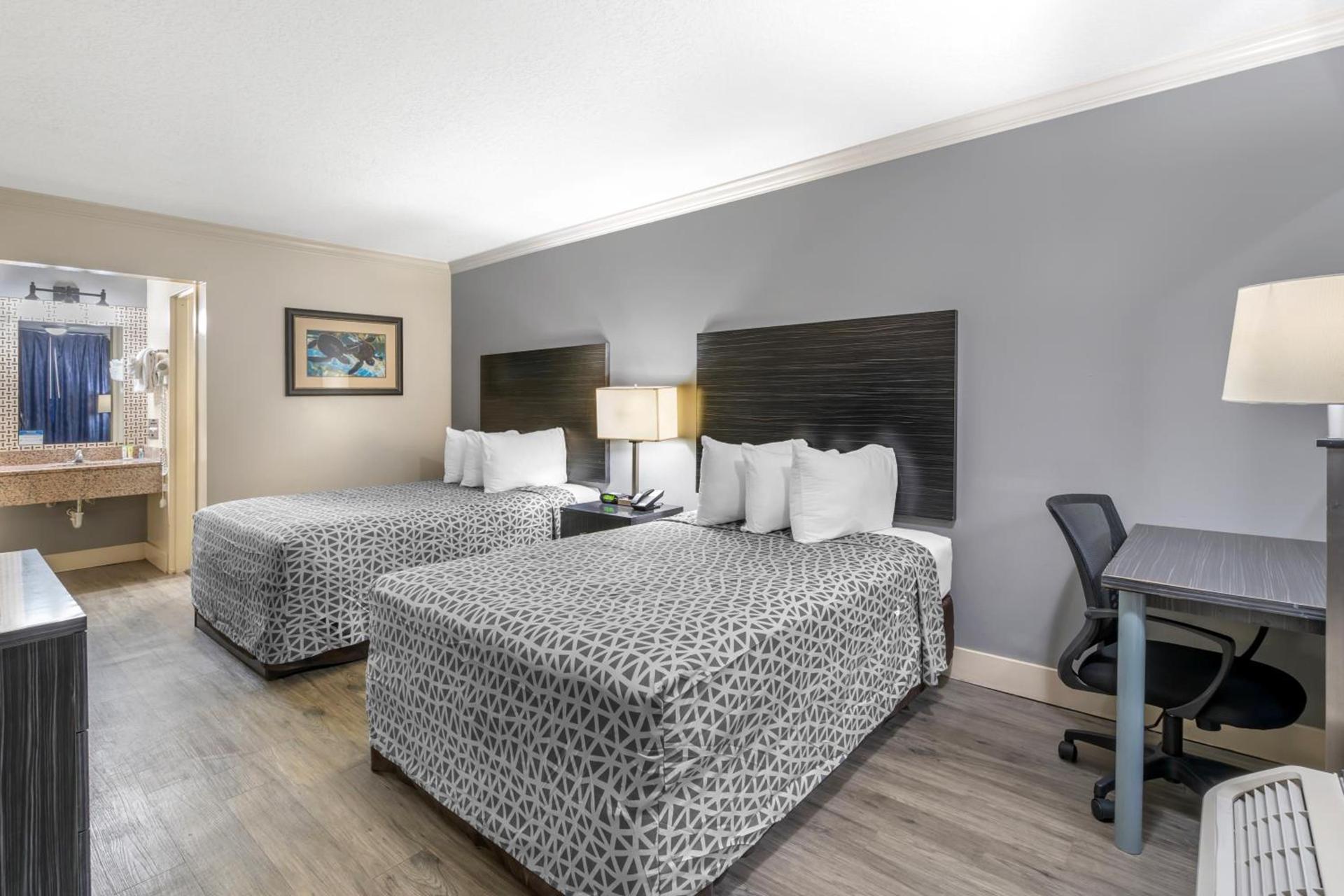 Suburban Studios International Drive photo 19