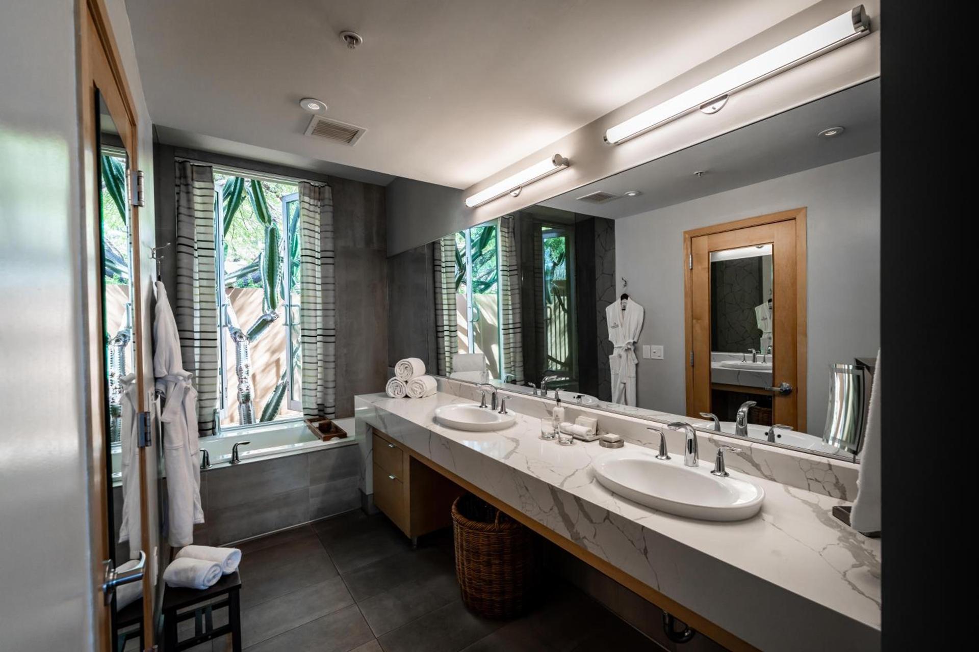 Sanctuary Camelback Mountain Resort and Spa photo 25