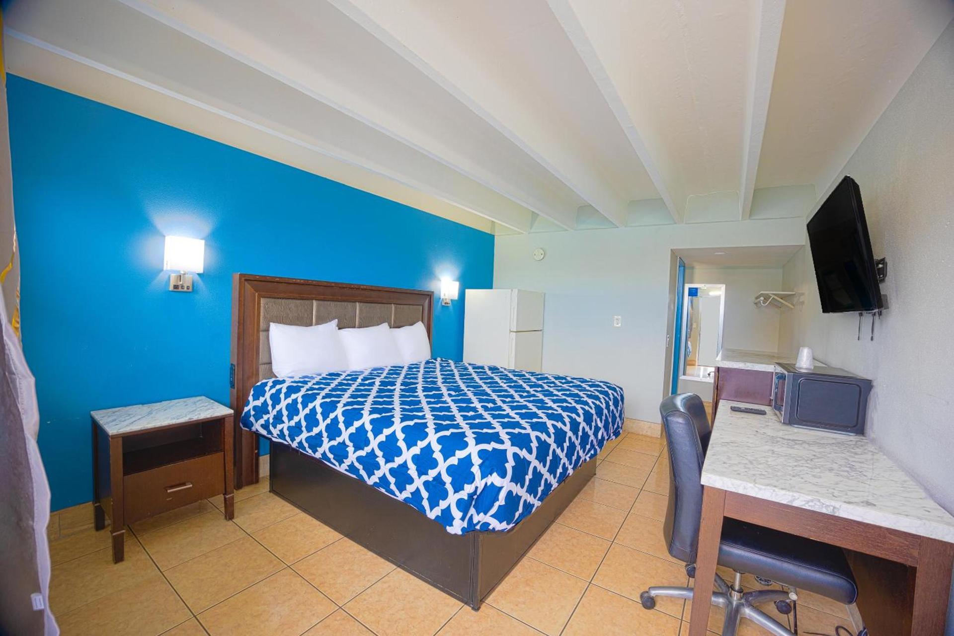 Aladdin Motel By OYO Merritt Island photo 17