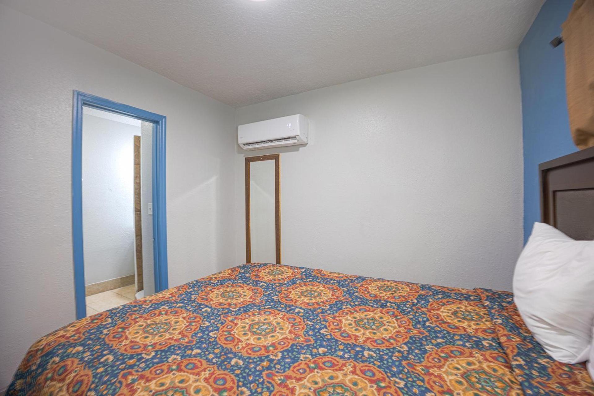 Aladdin Motel By OYO Merritt Island photo 30