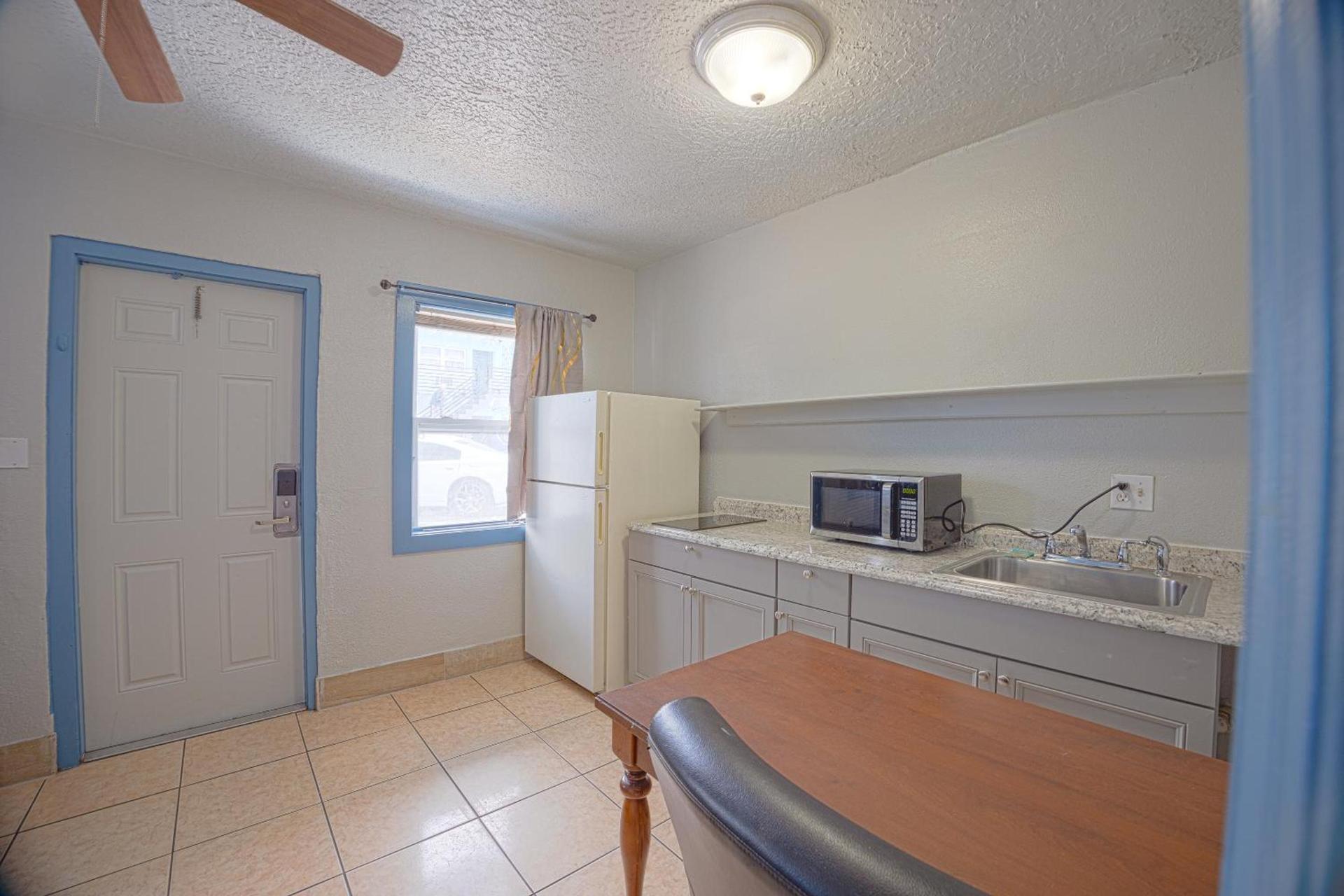 Aladdin Motel By OYO Merritt Island photo 32